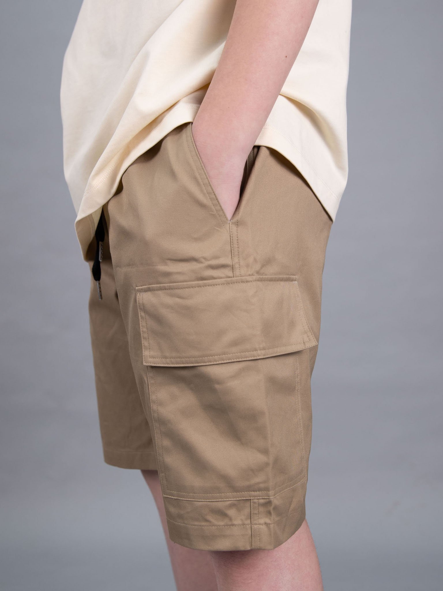 Quần short kaki be đậm túi hộp_thumbnail_3