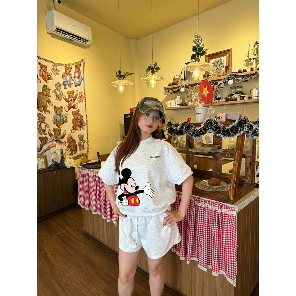Áo sweater boxy nữ tay ngắn hình chuột mickey 2600 Miucho vải nỉ 2 da thoáng mát tay ngắn cổ tròn in mix_thumbnail_3