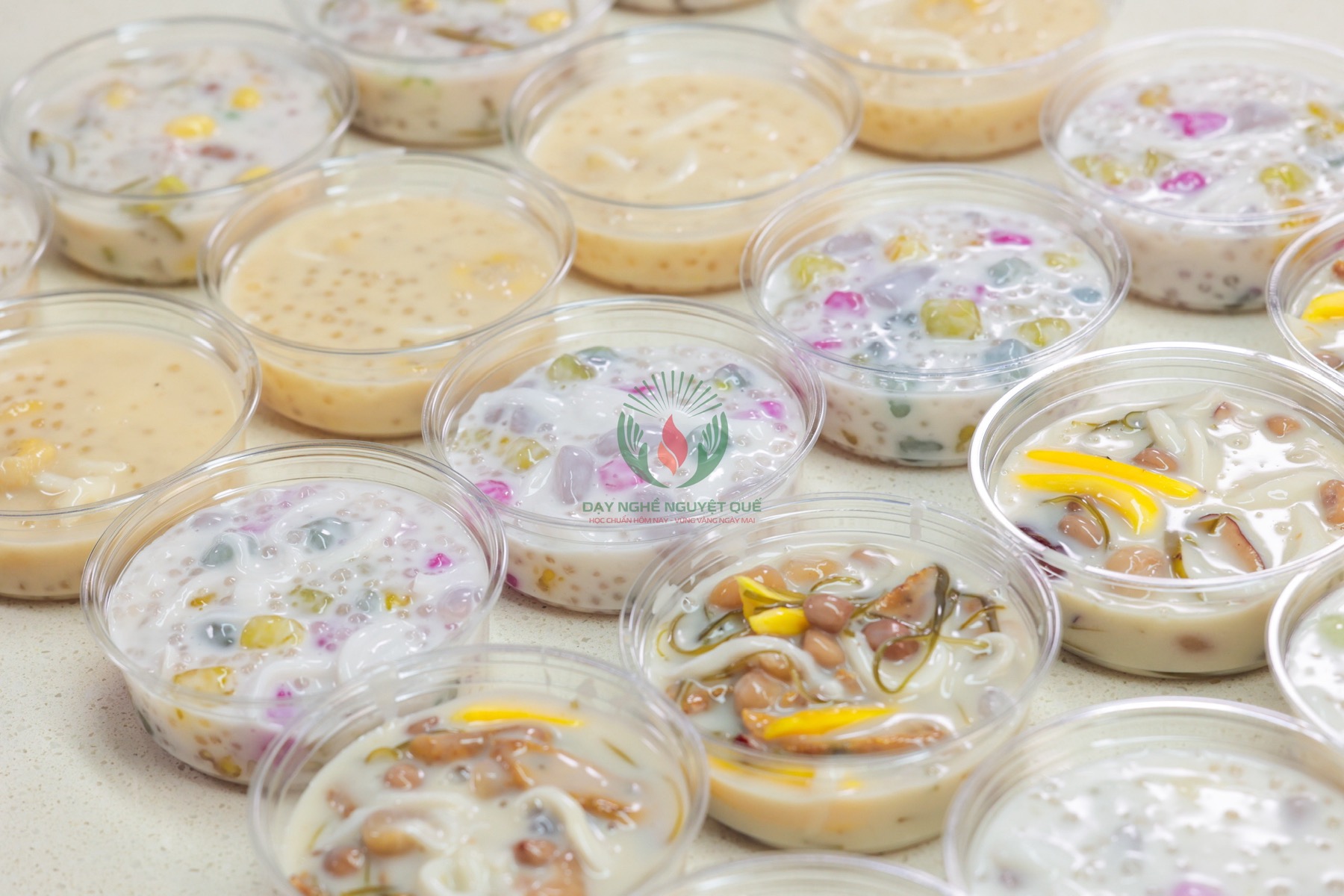 CÔNG THỨC COMBO 5 MÓN CHÈ CỐT DỪA MIỀN TÂY