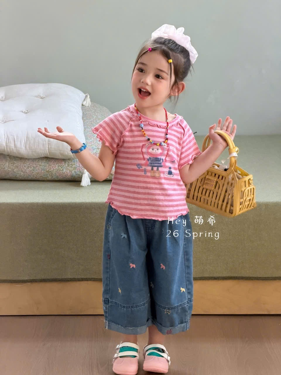 D220 - Áo thun cộc tay kẻ hồng hãng HMX