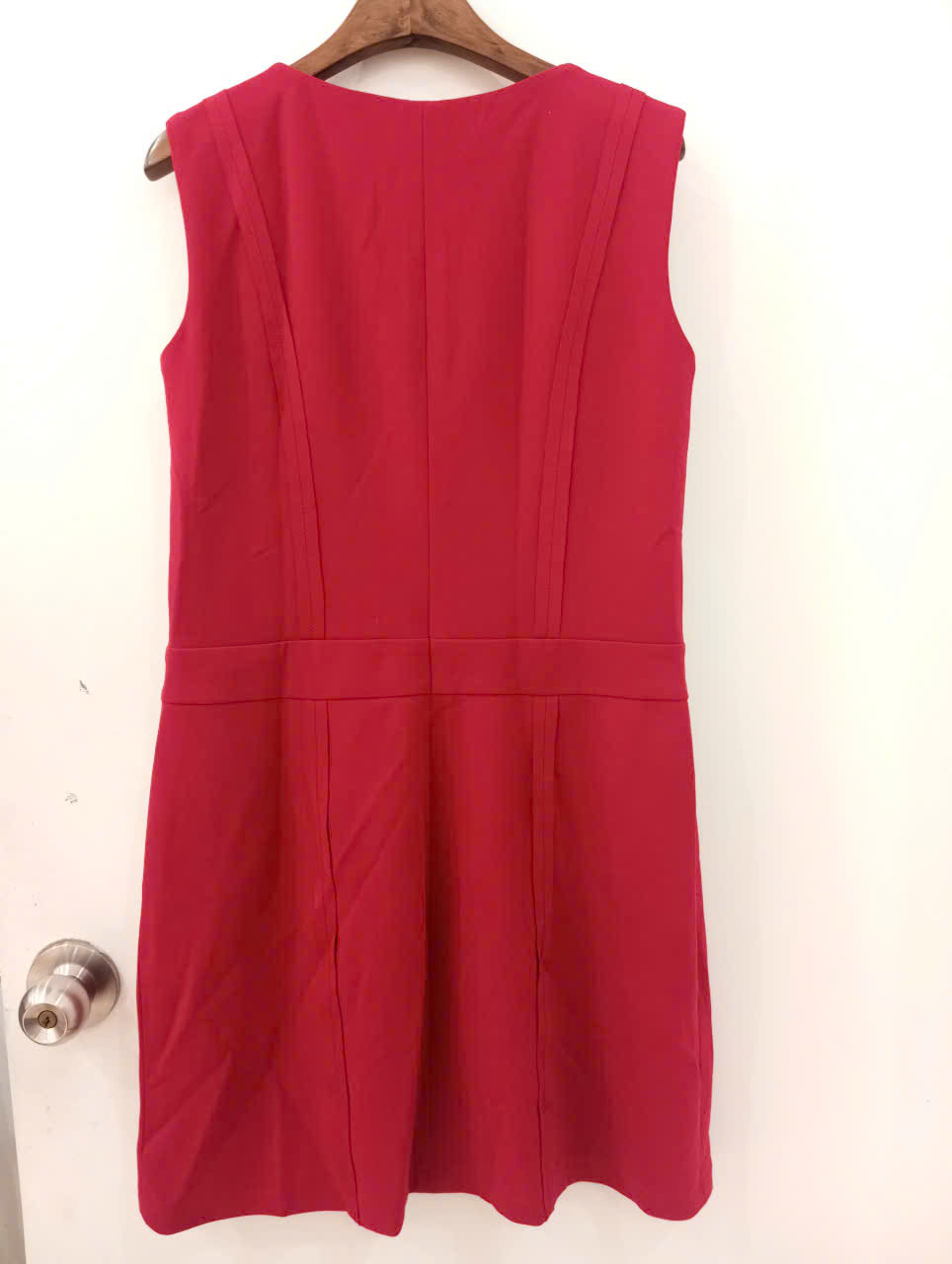 Đầm sát tay màu đỏ_thumbnail_1