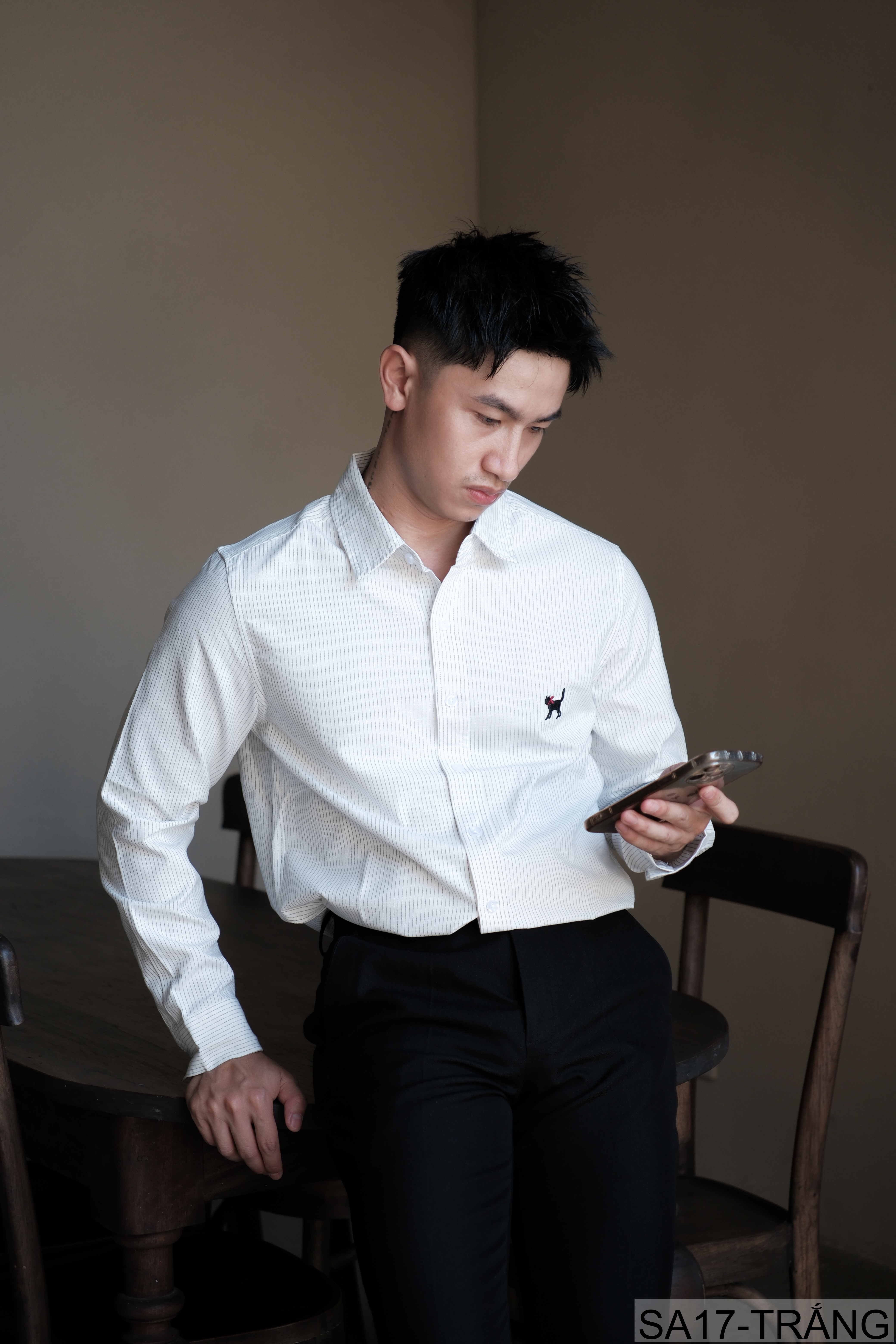 SA17 - Áo sơ mi nam dài tay thêu họa tiết mèo, form rộng, chất cotton 100%, phối sọc thời thượng