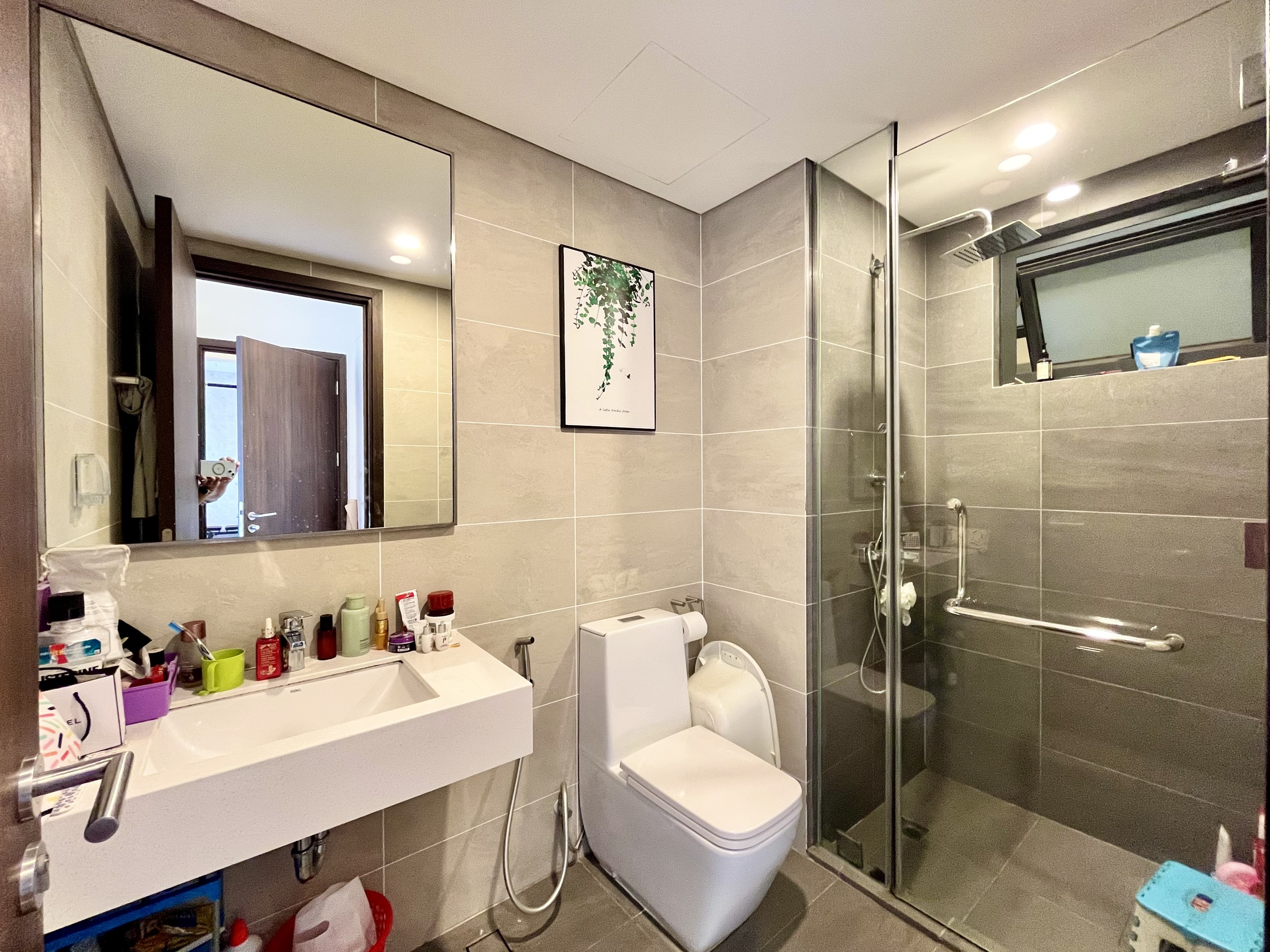 Cho thuê 2 phòng ngủ One Verandah, trang bị mới cao cấp, view sông cực đẹp_thumbnail_2