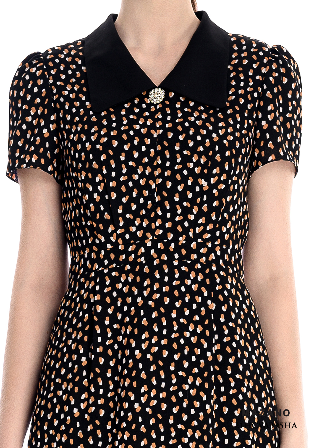 Đầm ôm A họa tiết chấm bi nâu vàng cổ cánh bướm_thumbnail_5