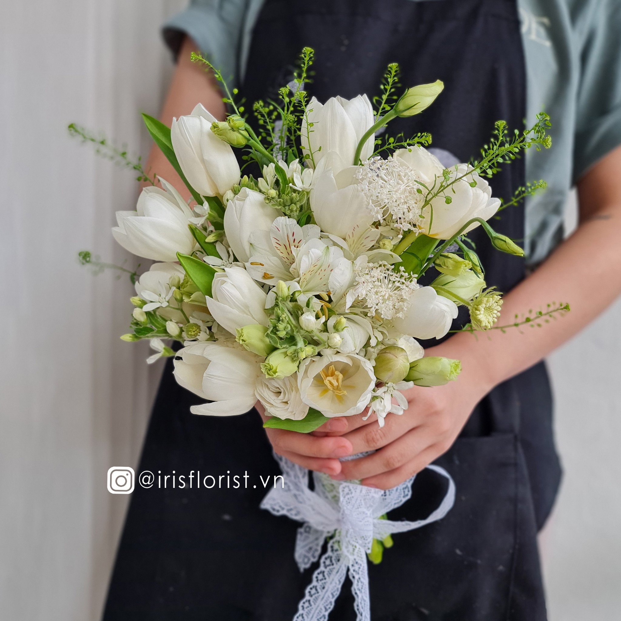 Bó hoa cưới - Tulip Mix Tone Trắng 04_thumbnail_0