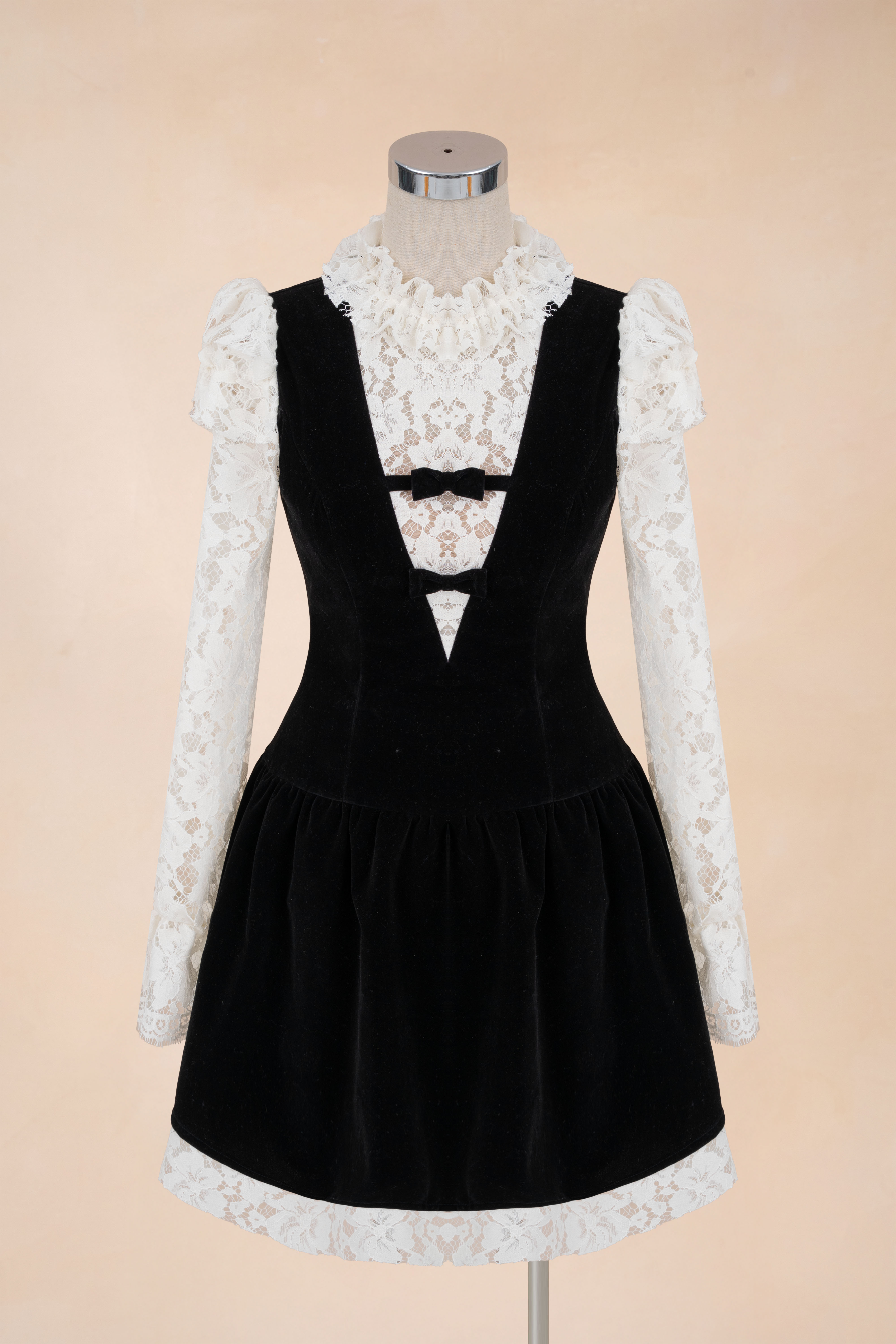 Đầm Xoè Phối Ren Nơ Ngực