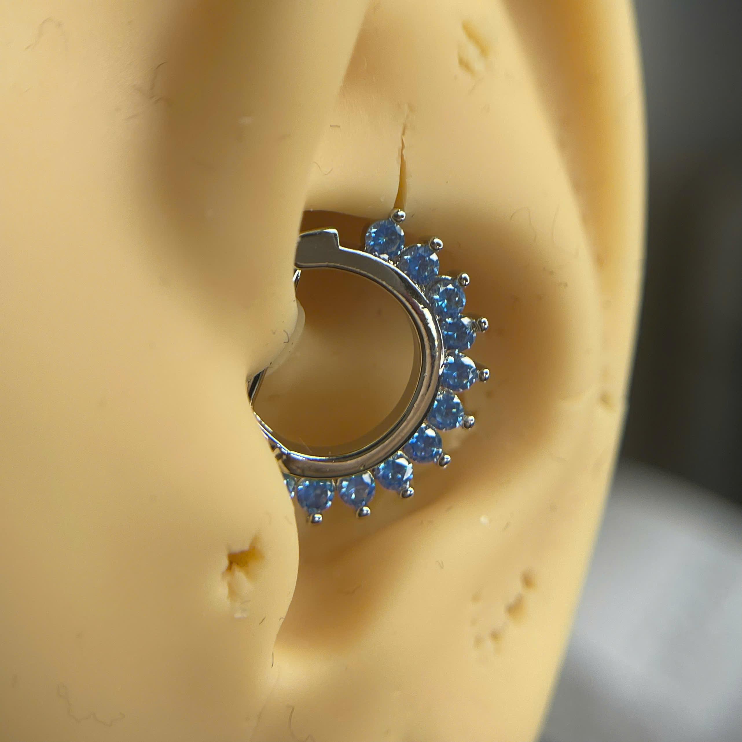 daith kiểu thân thẳng vòm kim cương xanh biển_thumbnail_3