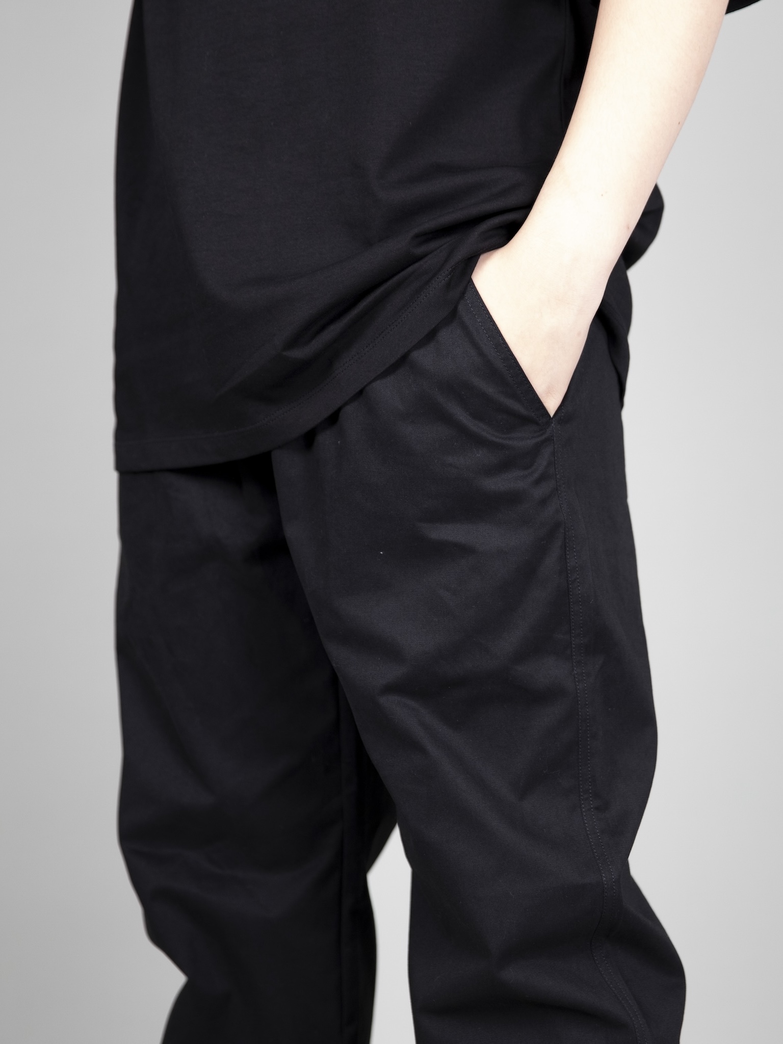 Quần kaki đen túi chéo ống xuông_thumbnail_3