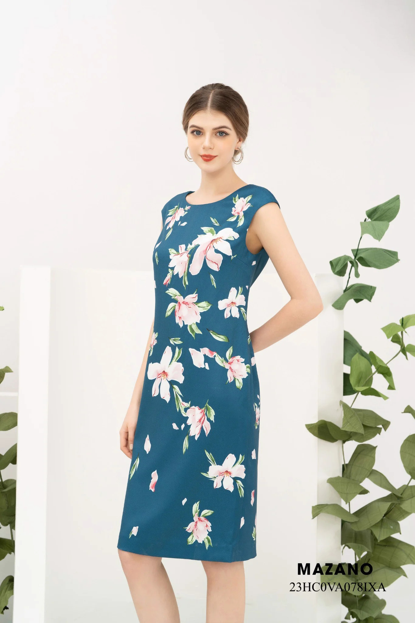 Đầm suông xanh họa tiết hoa huệ tây_thumbnail_1