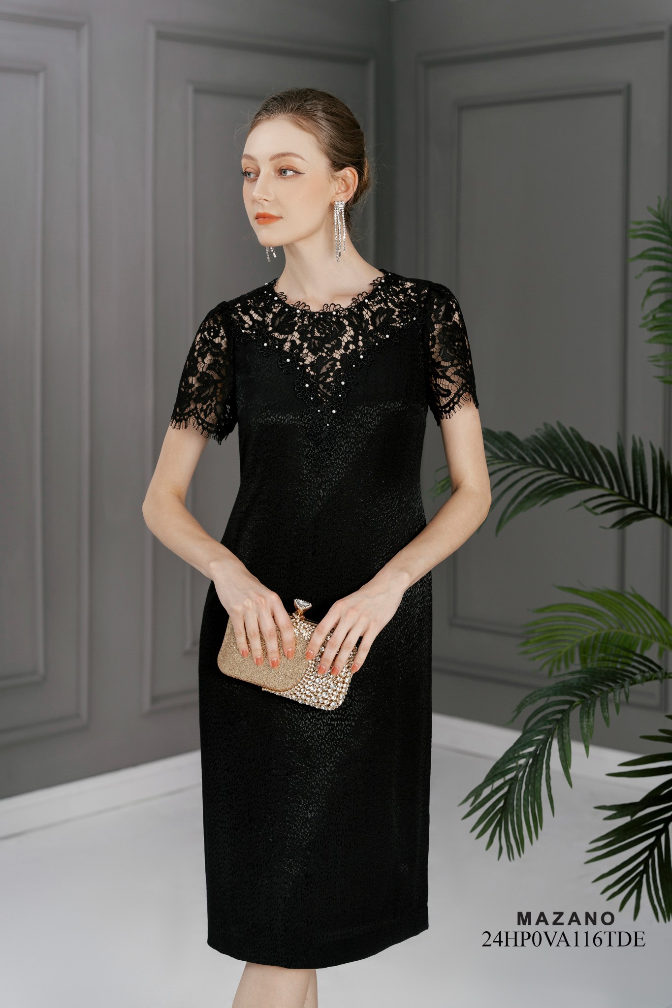 Đầm tiệc phối ren ngực và tay