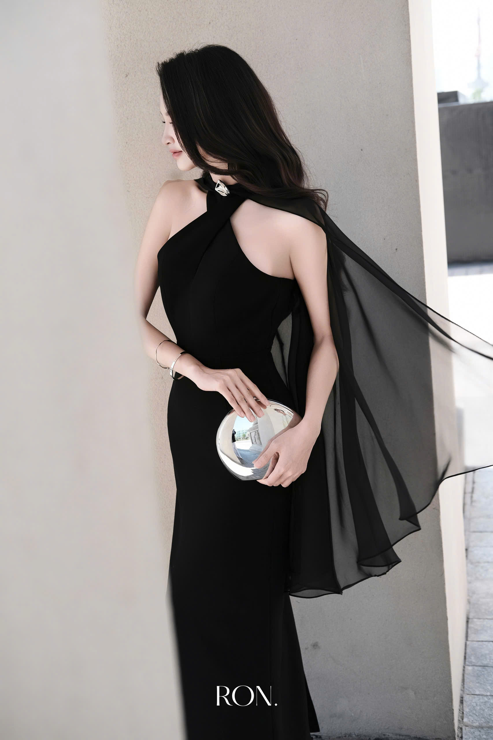 Váy cổ yếm chéo_thumbnail_6