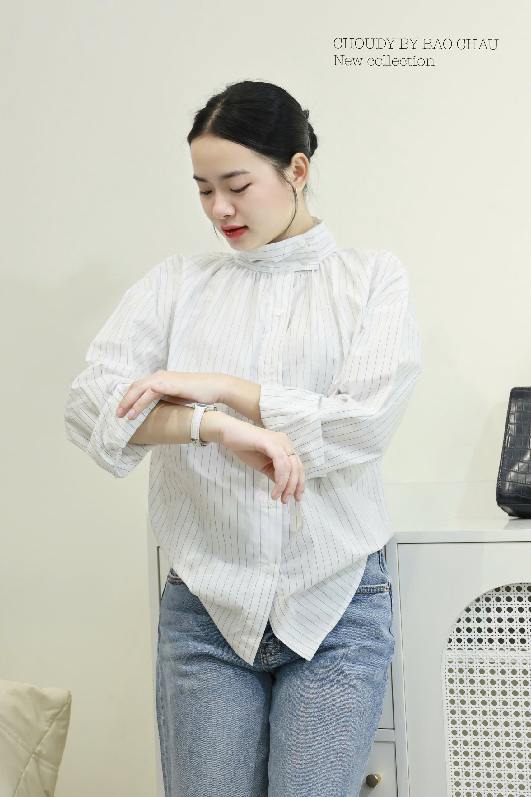 U777 ÁO SOMI SỌC TRẮNG_thumbnail_17