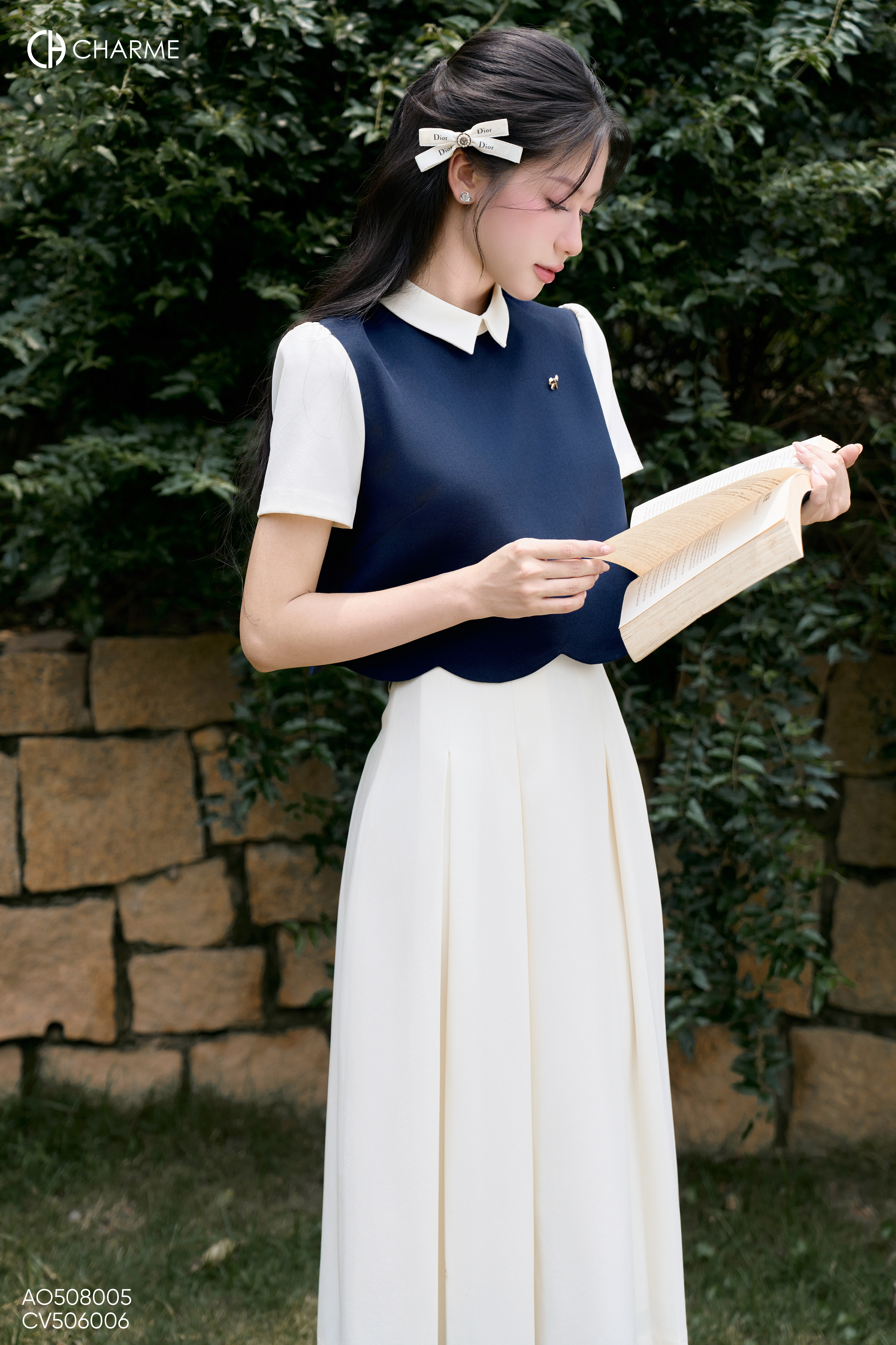 Áo cổ phối vạt sóng