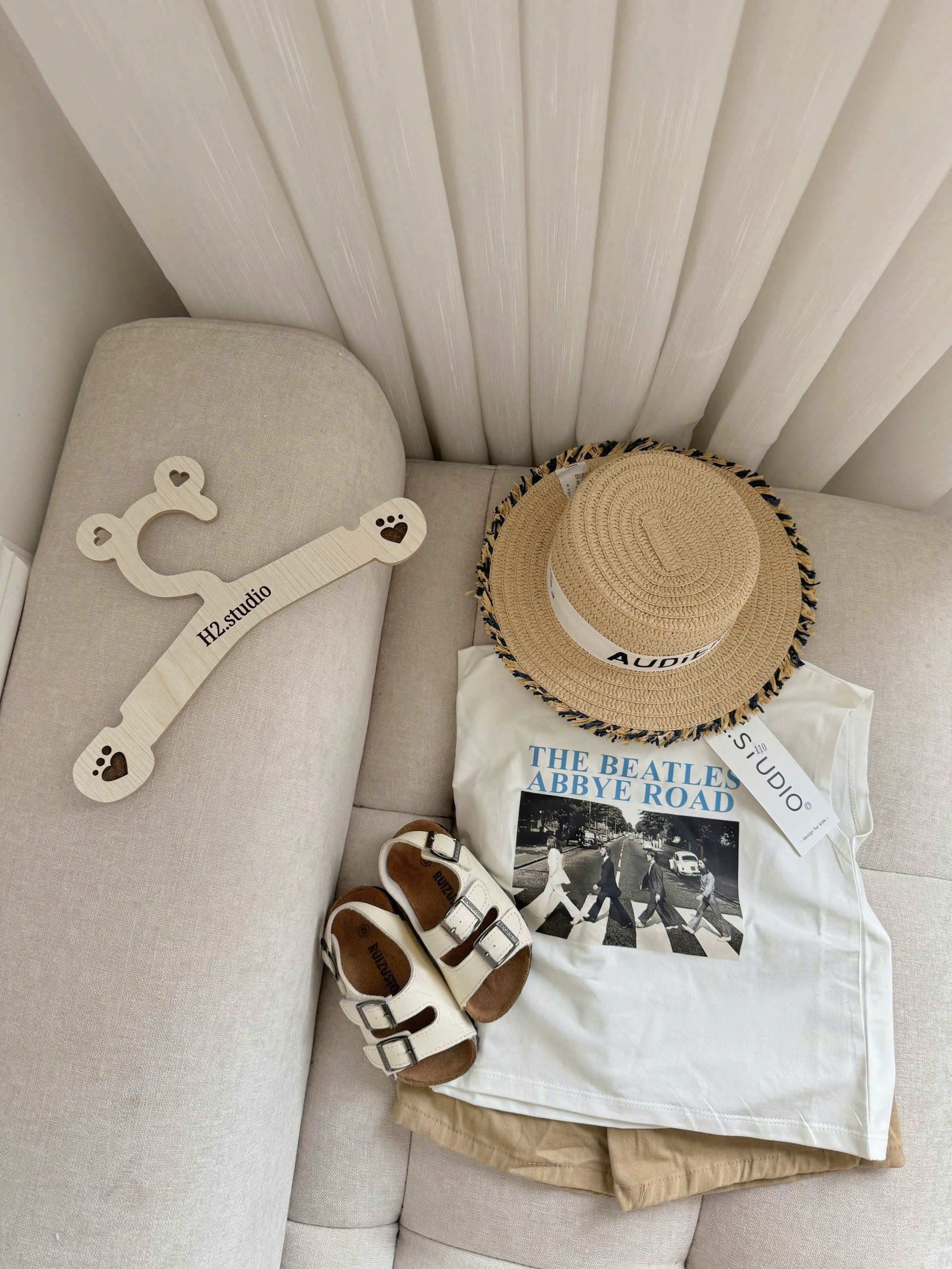 R18 BỘ BA LỖ NGƯỜI QUA ĐƯỜNG- A201.621_thumbnail_2