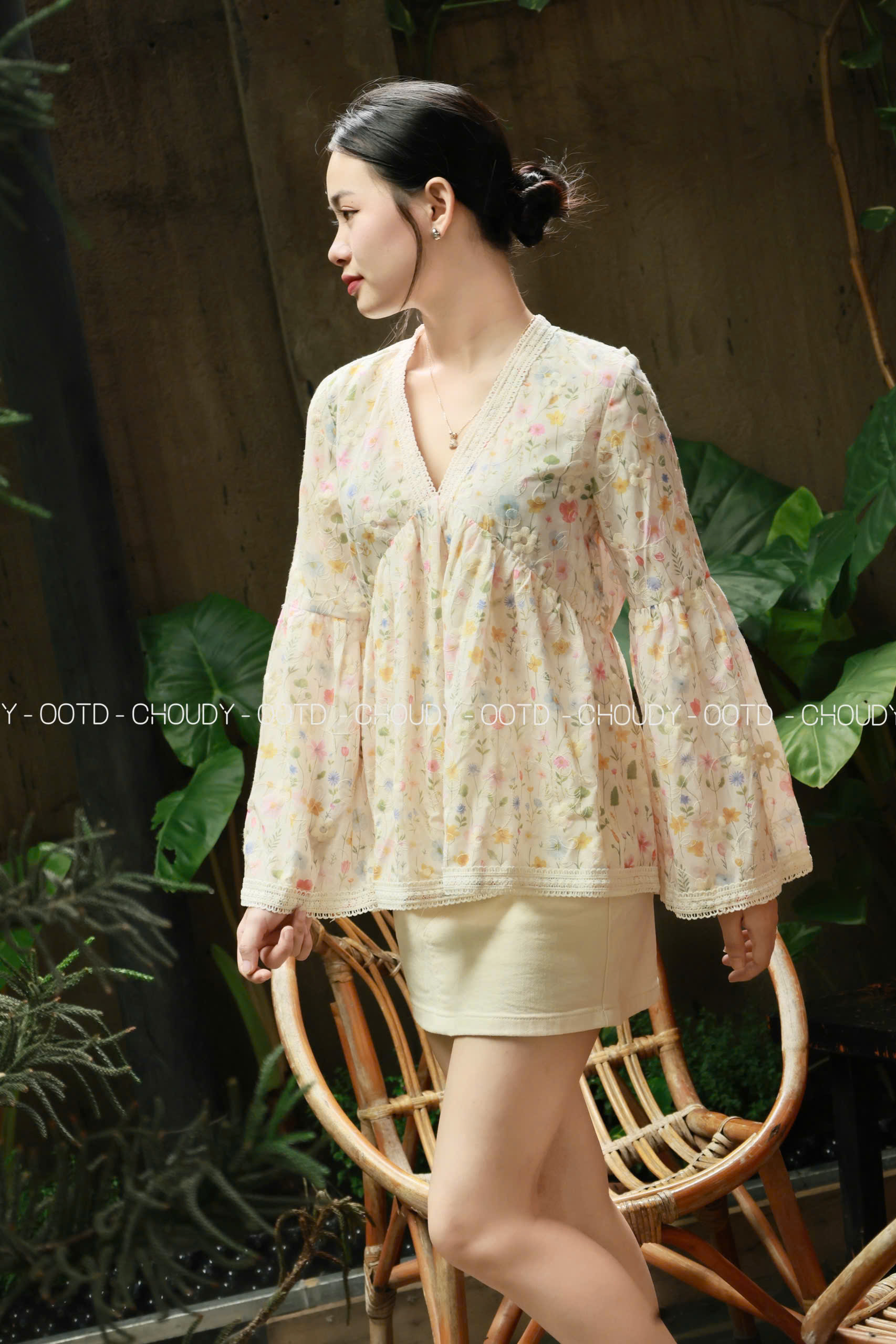 U381 ÁO KIỂU THÊU HOA_thumbnail_11