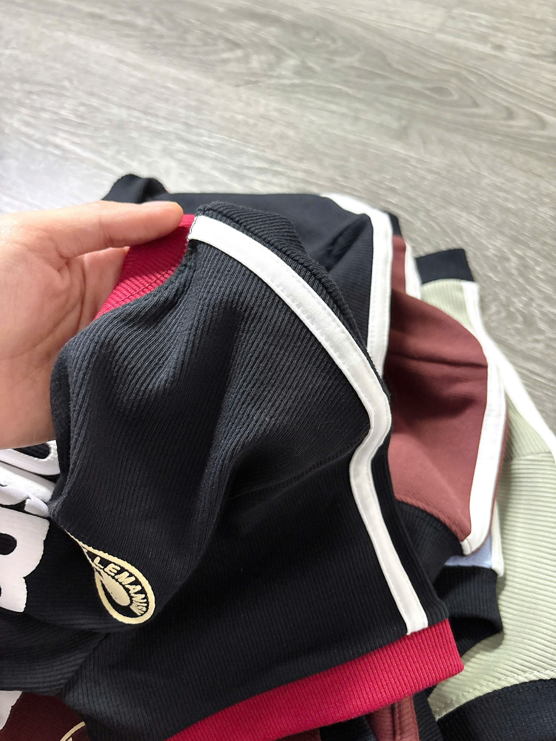 H68 ÁO THUN 4 MÀU_thumbnail_12