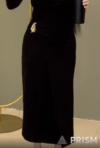 Chân Váy Suông Tag Eo