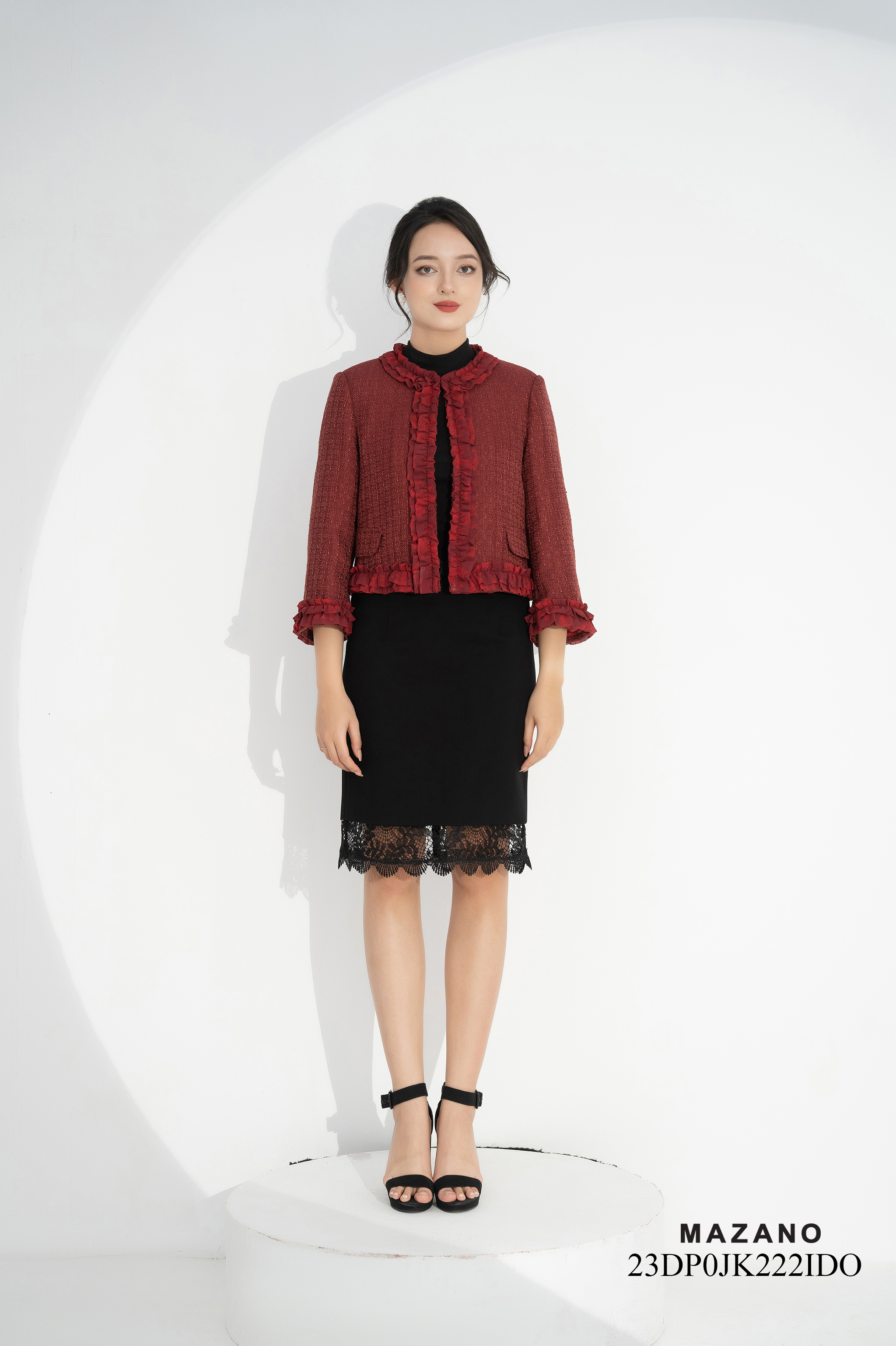 Áo khoác ngắn Suông Vải dạ tweed Trang trí bèo in họa tiết Cổ tròn Dài dưới eo