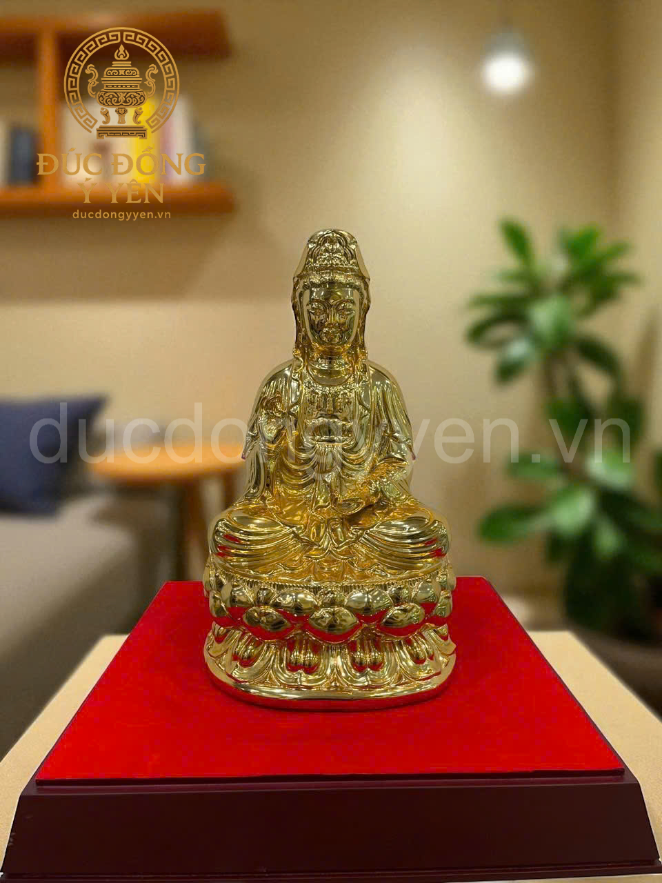 Tượng Phật Quan Thế Âm Bồ Tát bằng đồng mạ vàng 