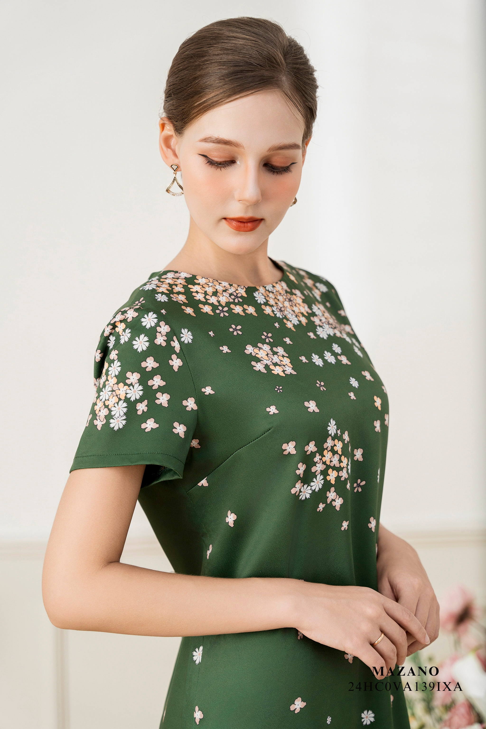 Đầm suông in họa tiết bố cục_thumbnail_2