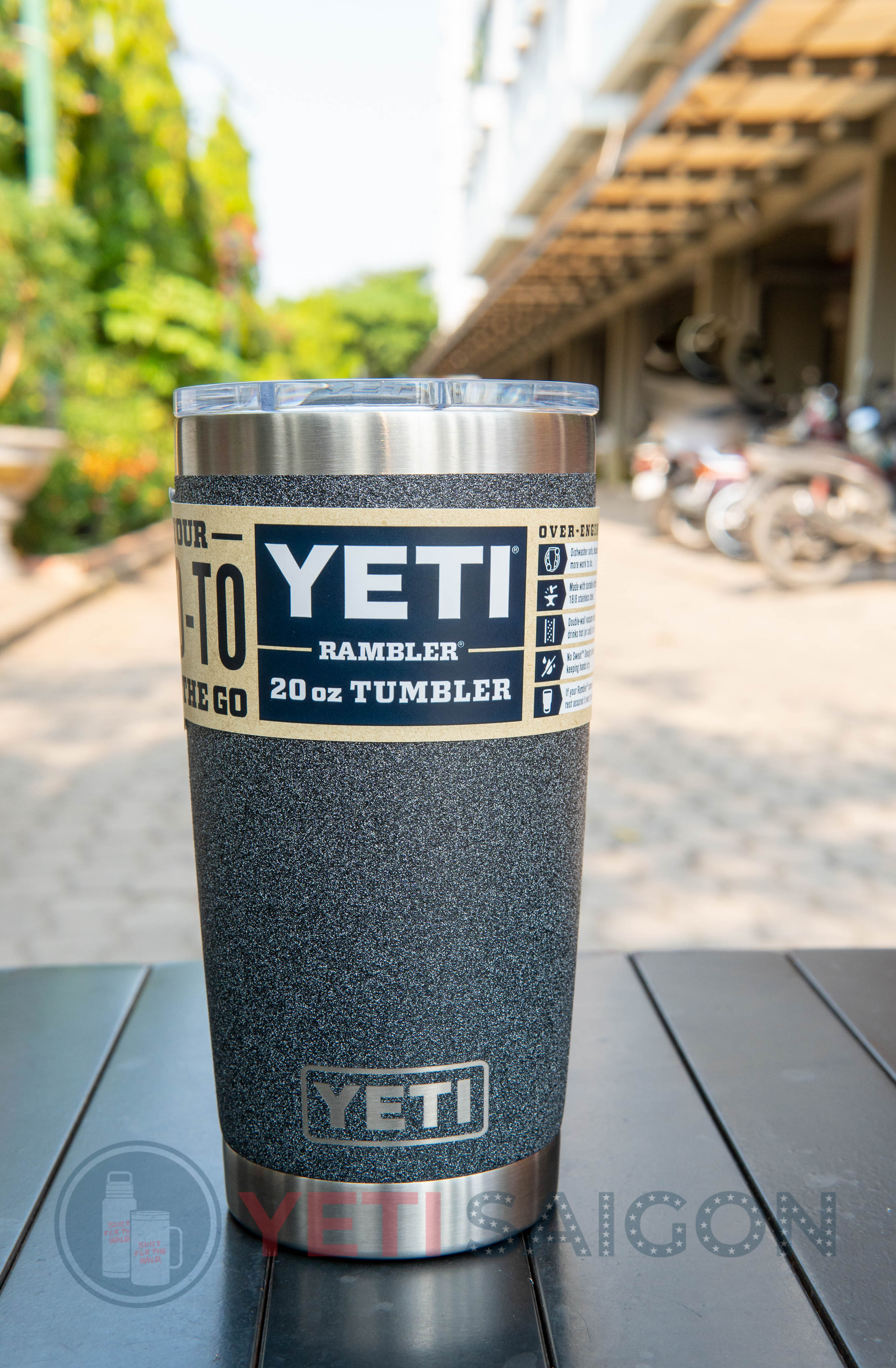 YETI TUMBLER 20oz (600ml)