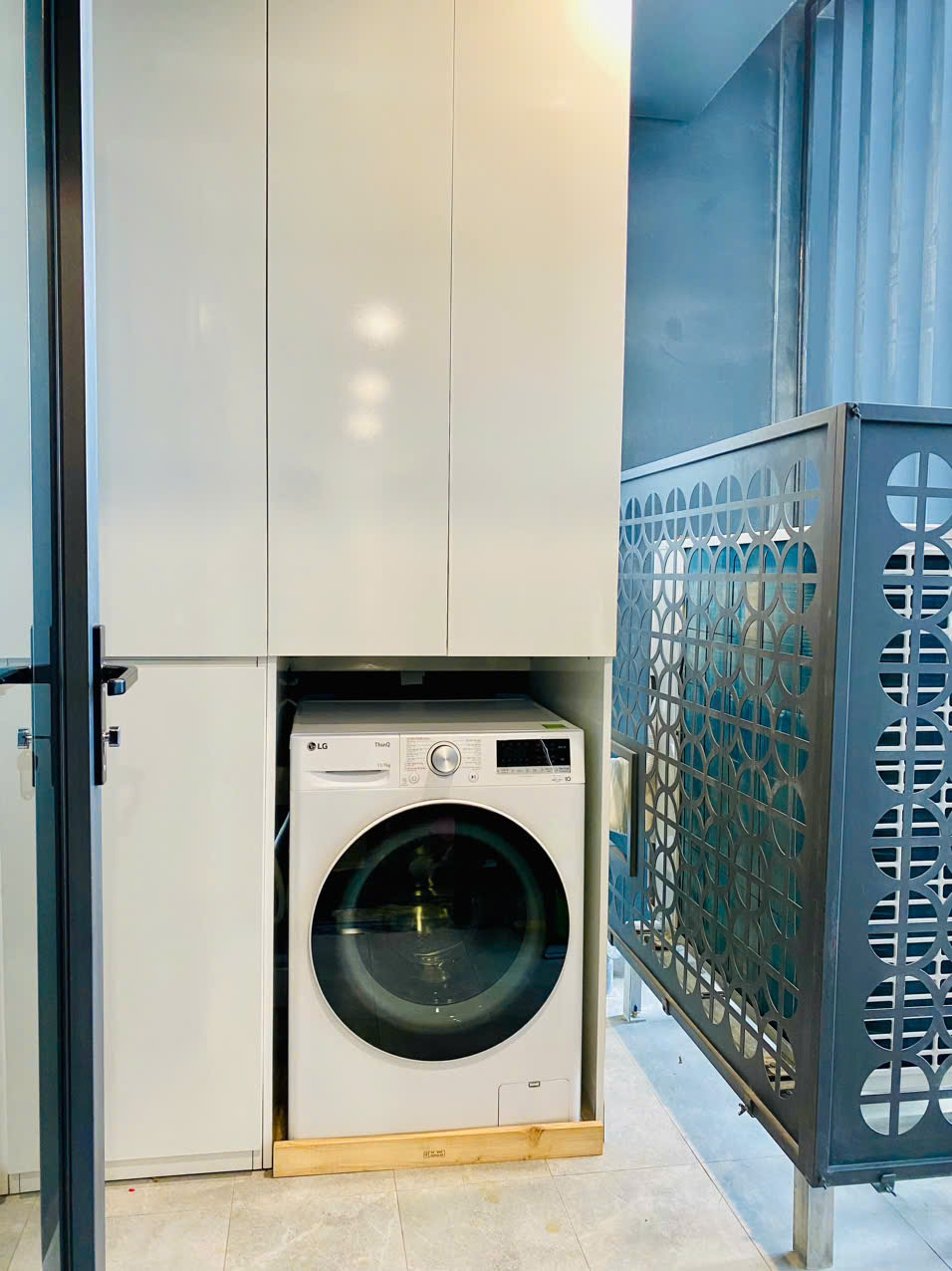 Deal Hot - Cho thuê top căn hộ 1PN độc nhất nội thất tốt nhất tại Lumiere Riverside_thumbnail_2