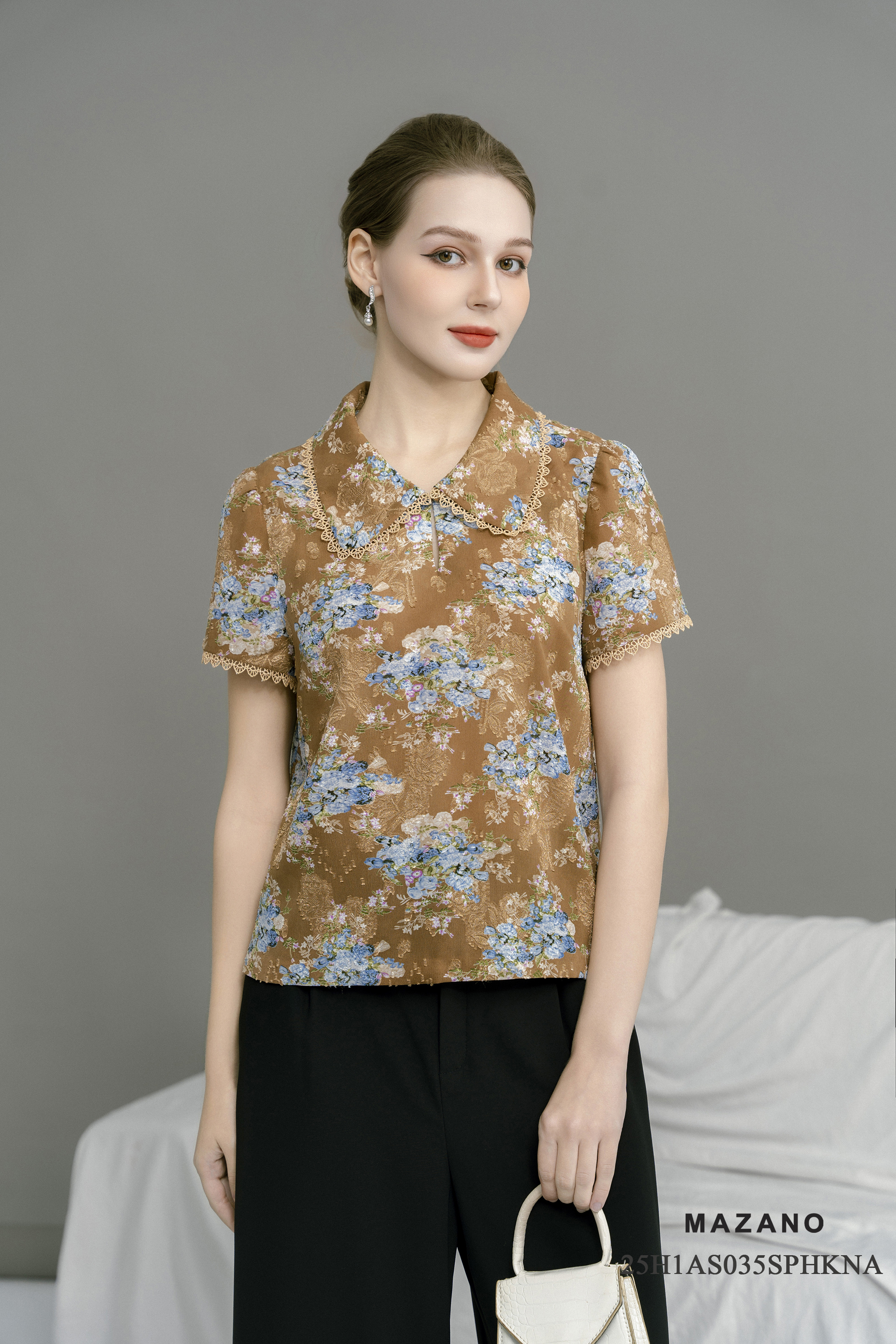 Áo top suông cài khuy Họa tiết hoa cách điệu Cổ bẻ Tay ngắn Dài dưới eo