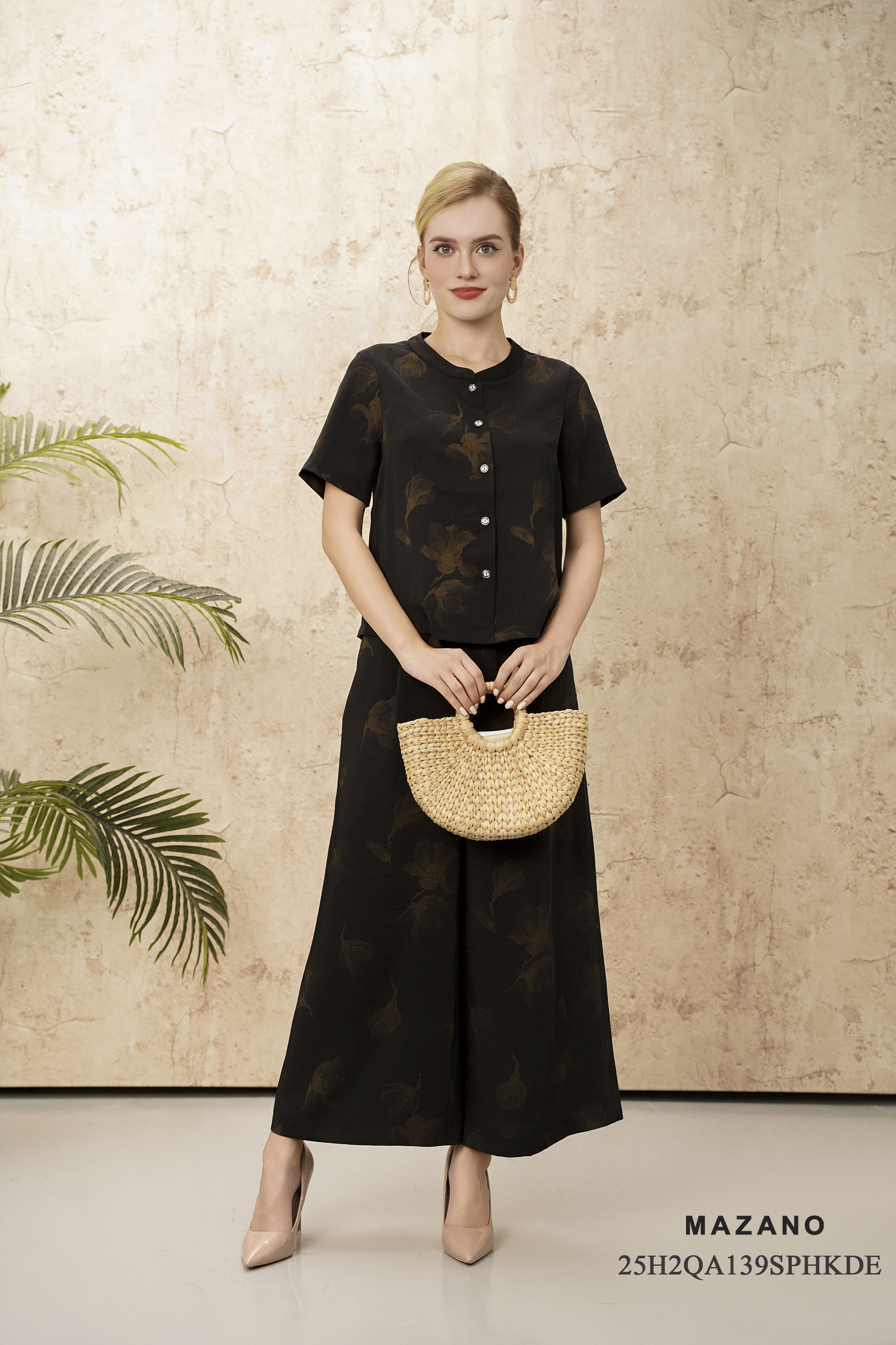 Bộ quần áo suông Vải Lụa Họa tiết cách điệu Cổ tàu nằm tay ngắn Dài áo qua eo,Dài quần đến mắt cá chân_thumbnail_0