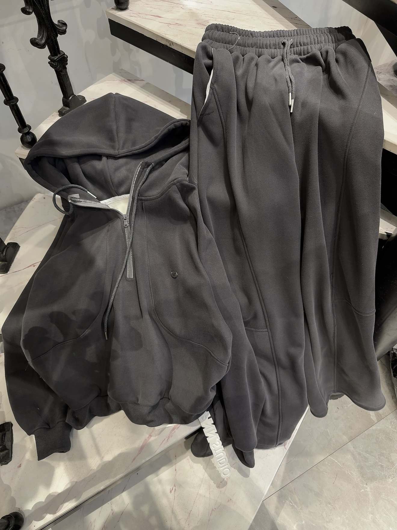 Set bộ nỉ cổ khoá - B25_thumbnail_1