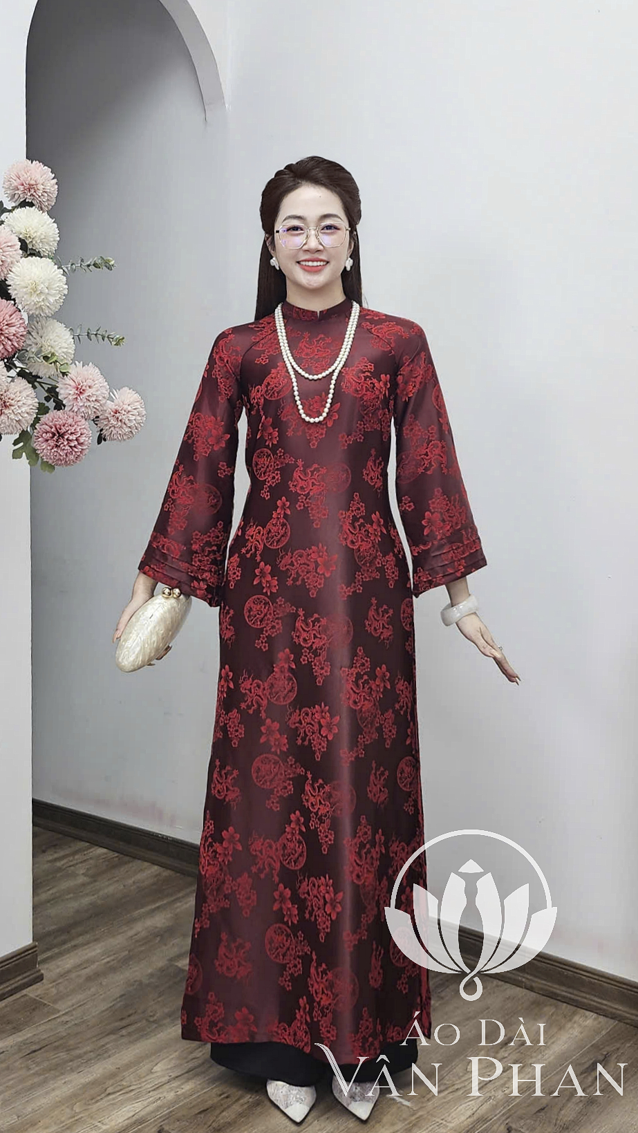 CT343 áo dài cách tân cổ 2p tay loe đài gấm đỏ đô