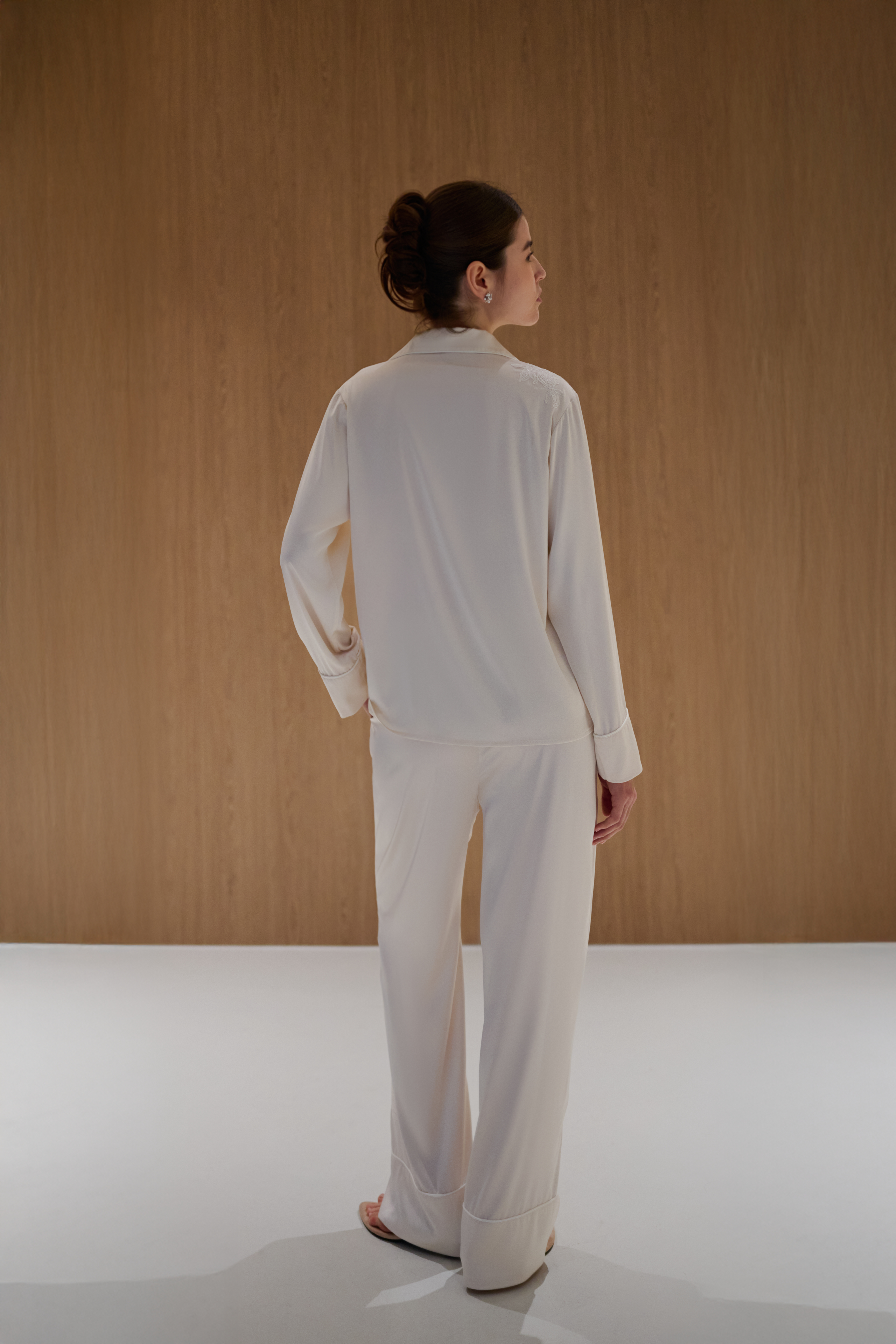 Bộ lụa cao cấp phối ren BN675_thumbnail_3