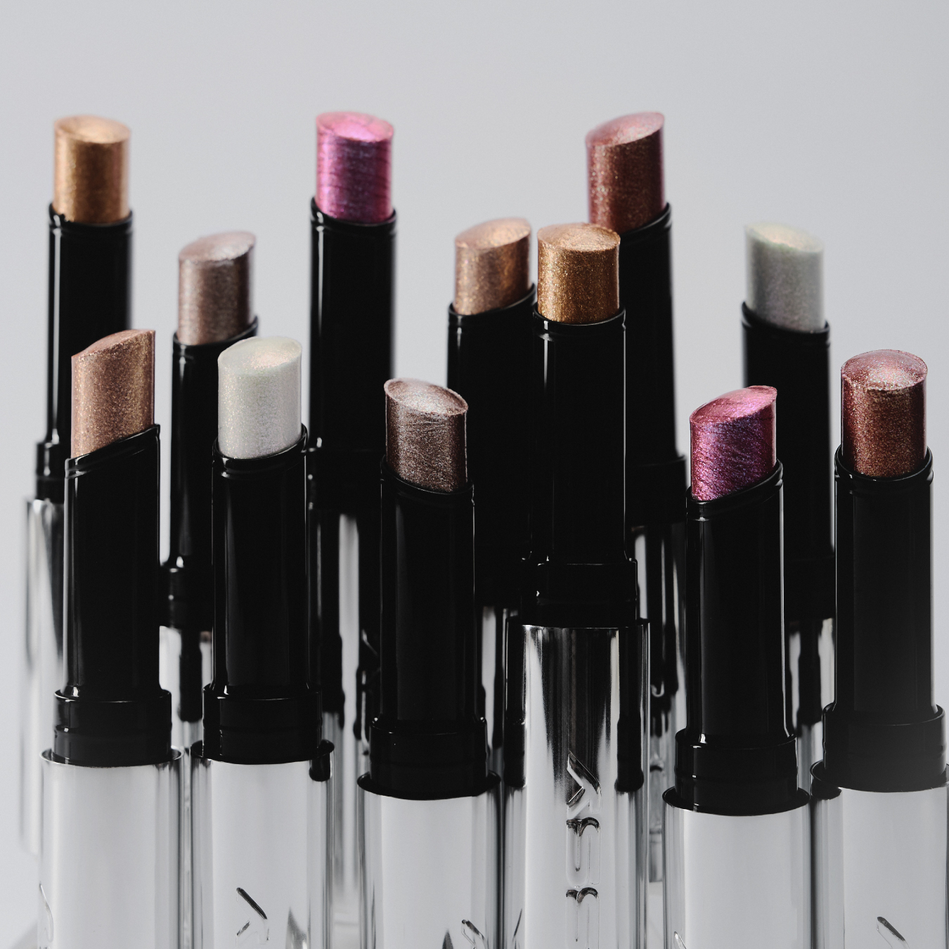 Issy Glitter Suspension Stick_thumbnail_2