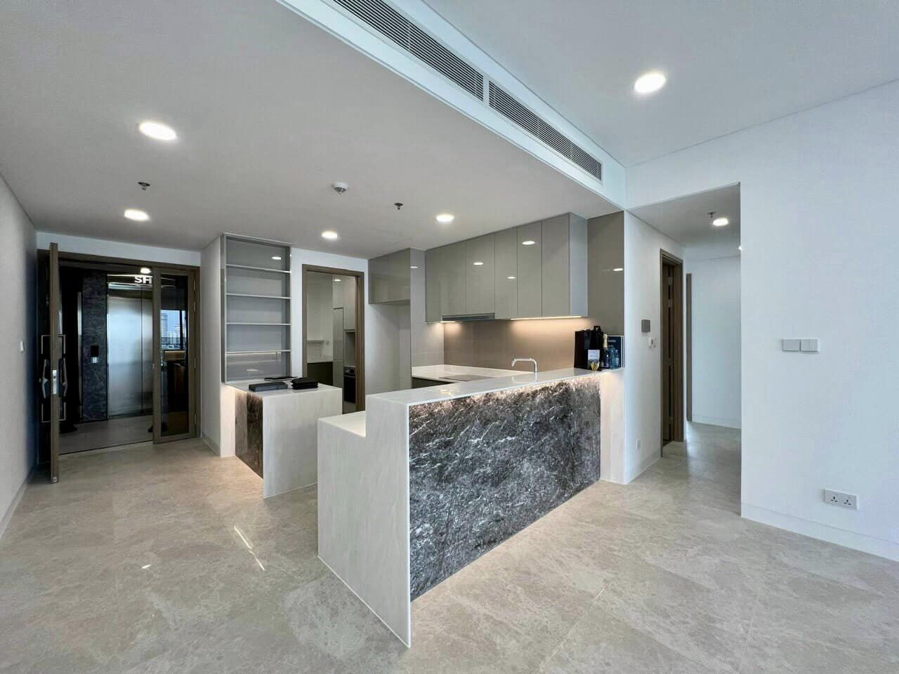 Bán căn hộ Penthouse - 290m2 - view Đảo Kim Cương - 80 tỷ all in