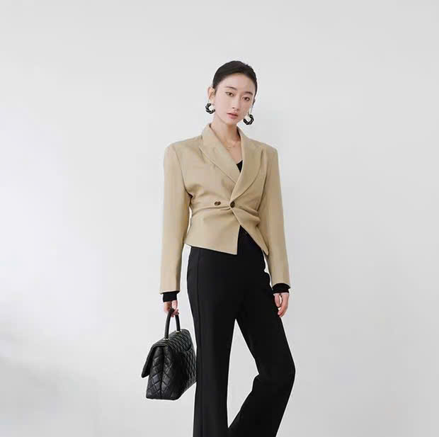 AO VEST BLANC_thumbnail_2