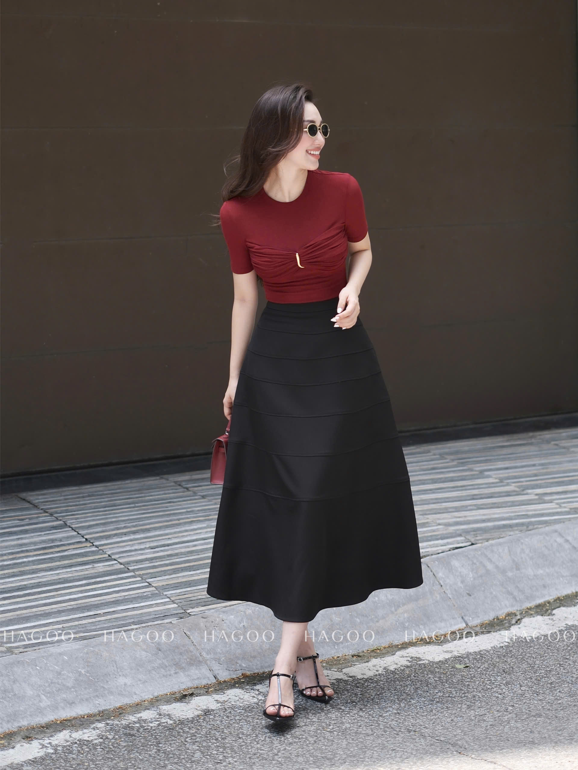 Áo thun nhún ngực khuyên vàng HAGOO_thumbnail_10