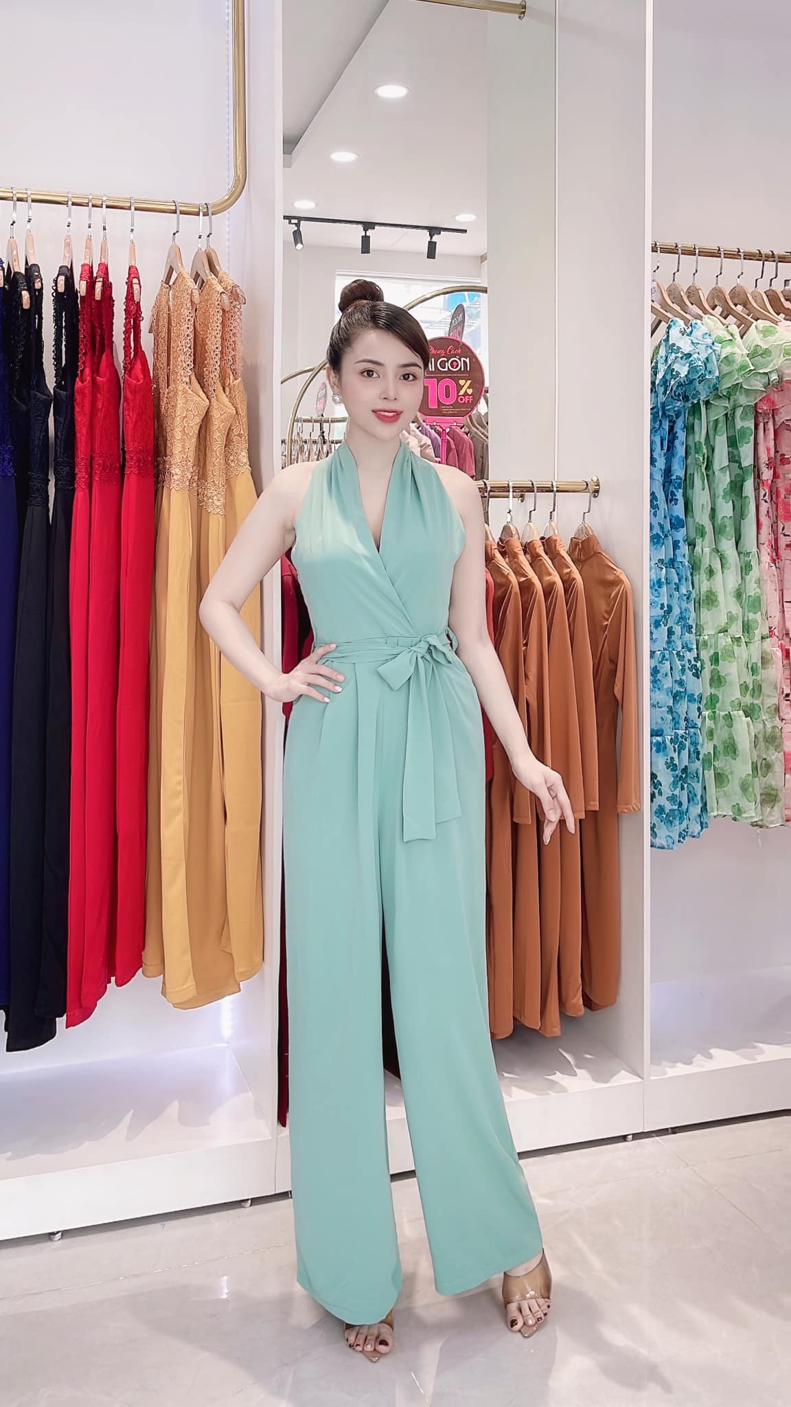 Jumpsuit thiết kế kiểu cổ yếm cột eo cá tính_thumbnail_6