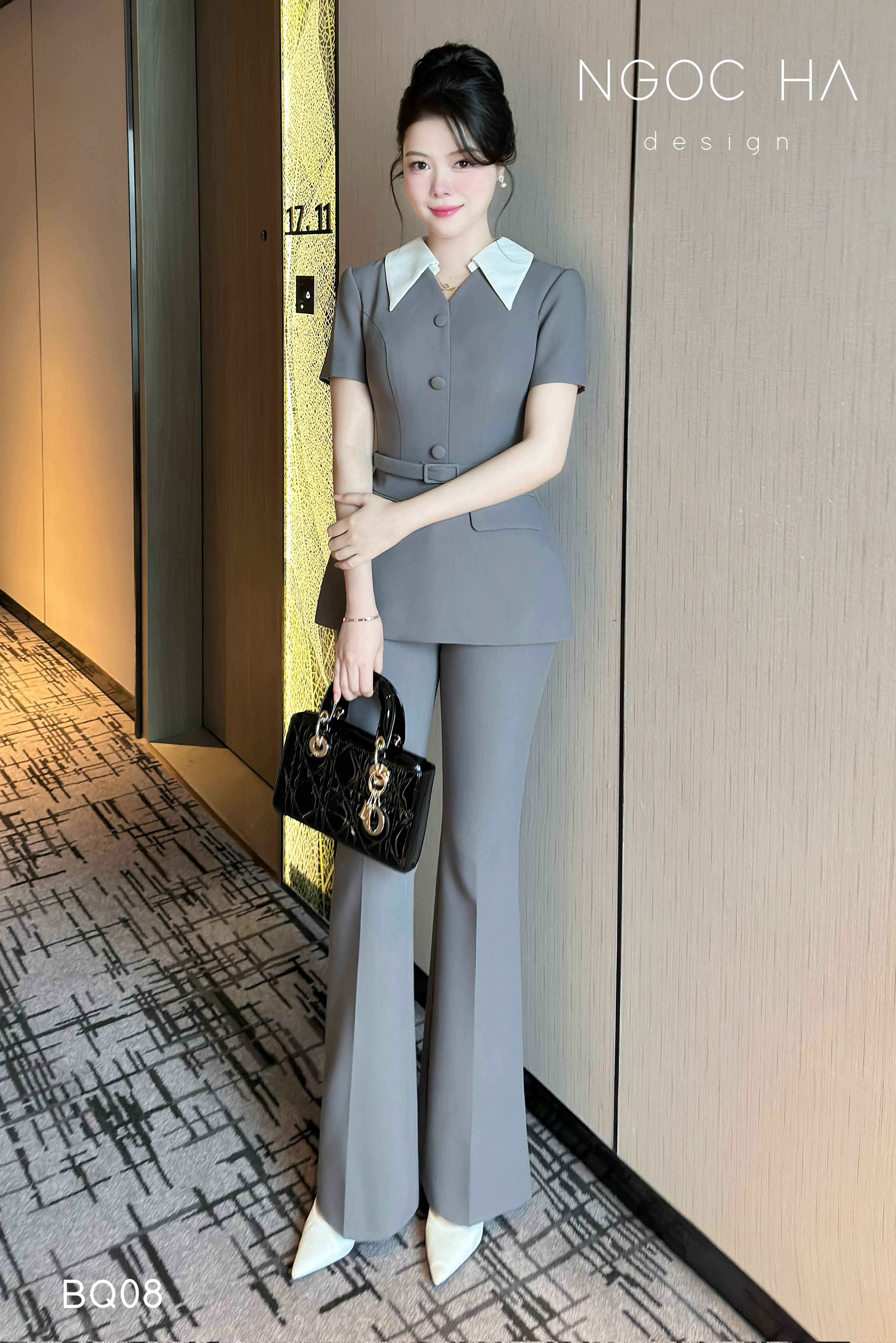 Darling Set_ Bộ Cộc Tay Mix Cổ Trắng Quần Loe Màu Ghi BQ08