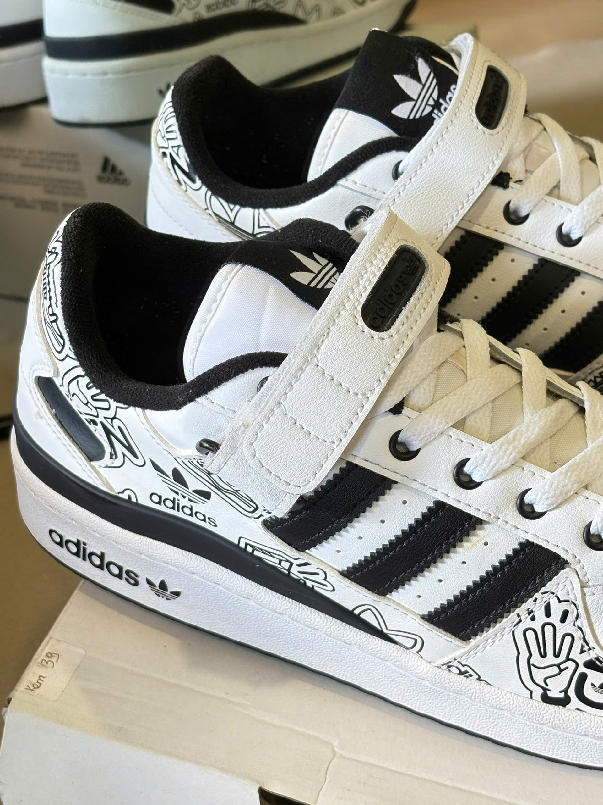 Adidas Originals Forum Low 