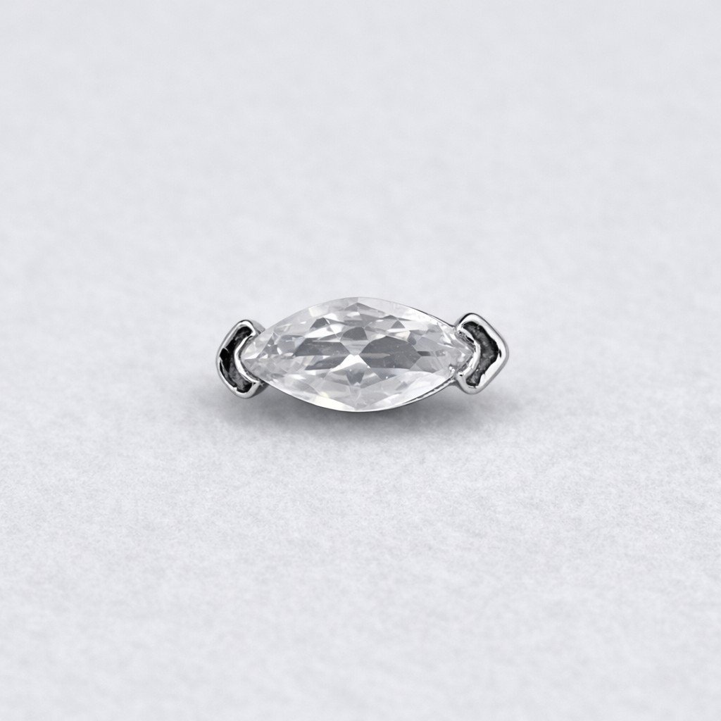 khuyên kiểu kim cương trắng hình thoi dẹt_thumbnail_2