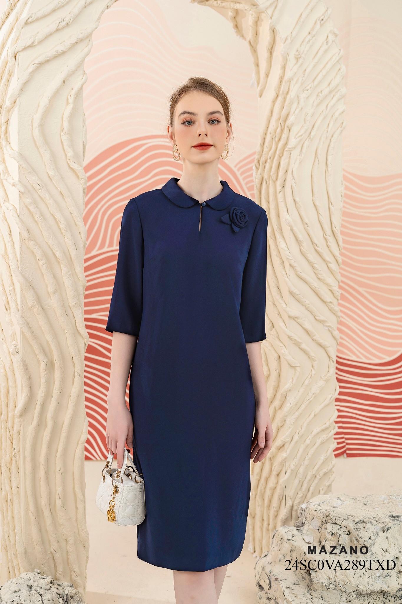 Váy Đầm suông  Cổ lá sen hoa cuốn trang trí Tay lỡ Dài qua gối - VA289TXD