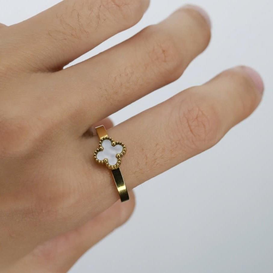 Nhẫn kiểu vancleef trắng size 7_thumbnail_3