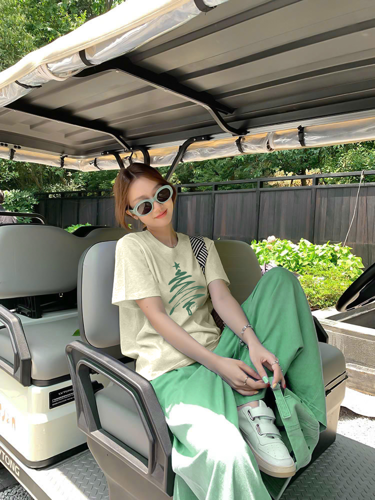 Áo thun nữ giáng sinh noel form vừa regular vải cotton 4c thoáng mát 1765 Miucho Chic Chic in artwork_thumbnail_5