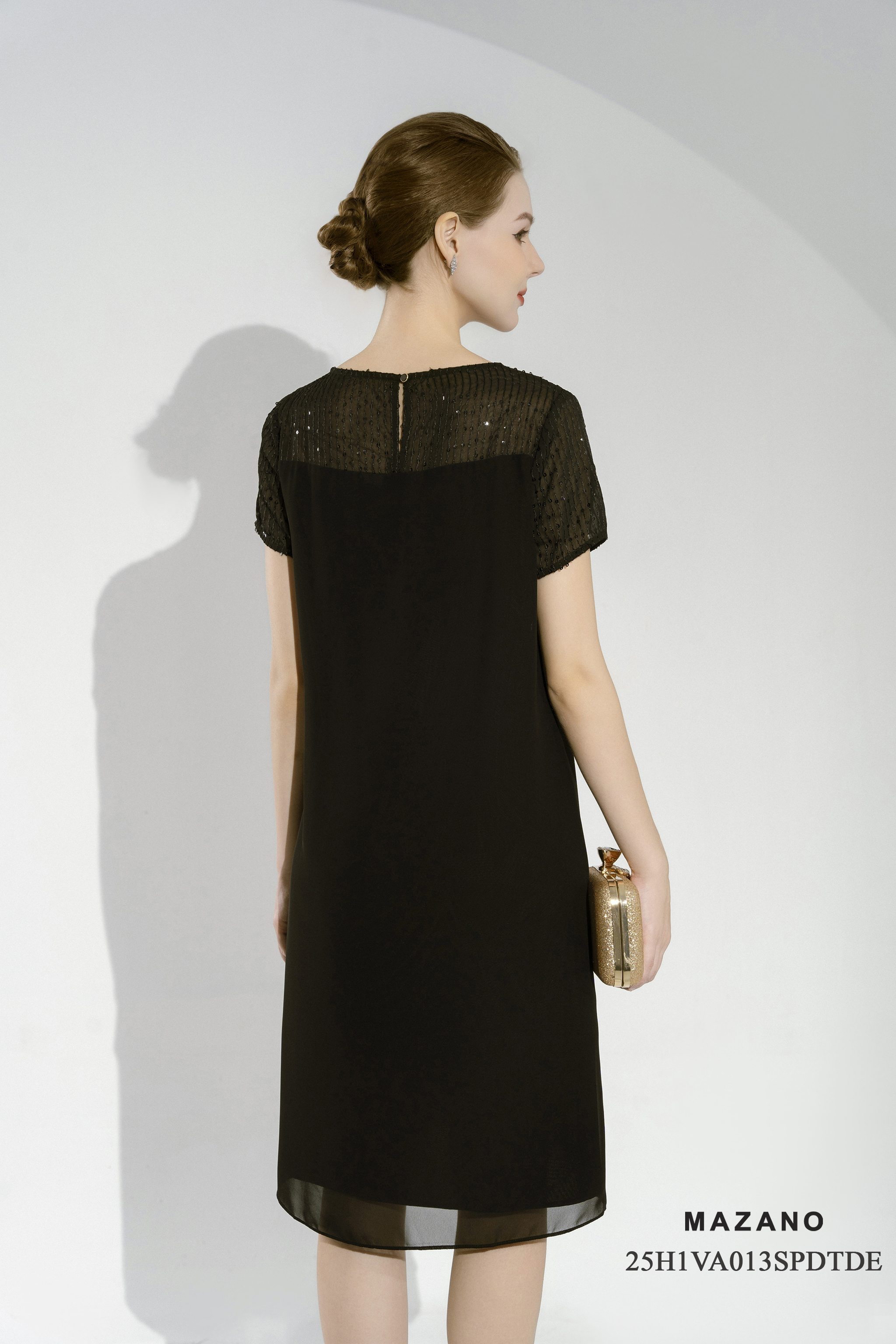 Váy Đầm suông A Vải voan mỏng Phối kim sa Đính trang trí Cổ tròn Tay ngắn Dài váy đến gối._thumbnail_5