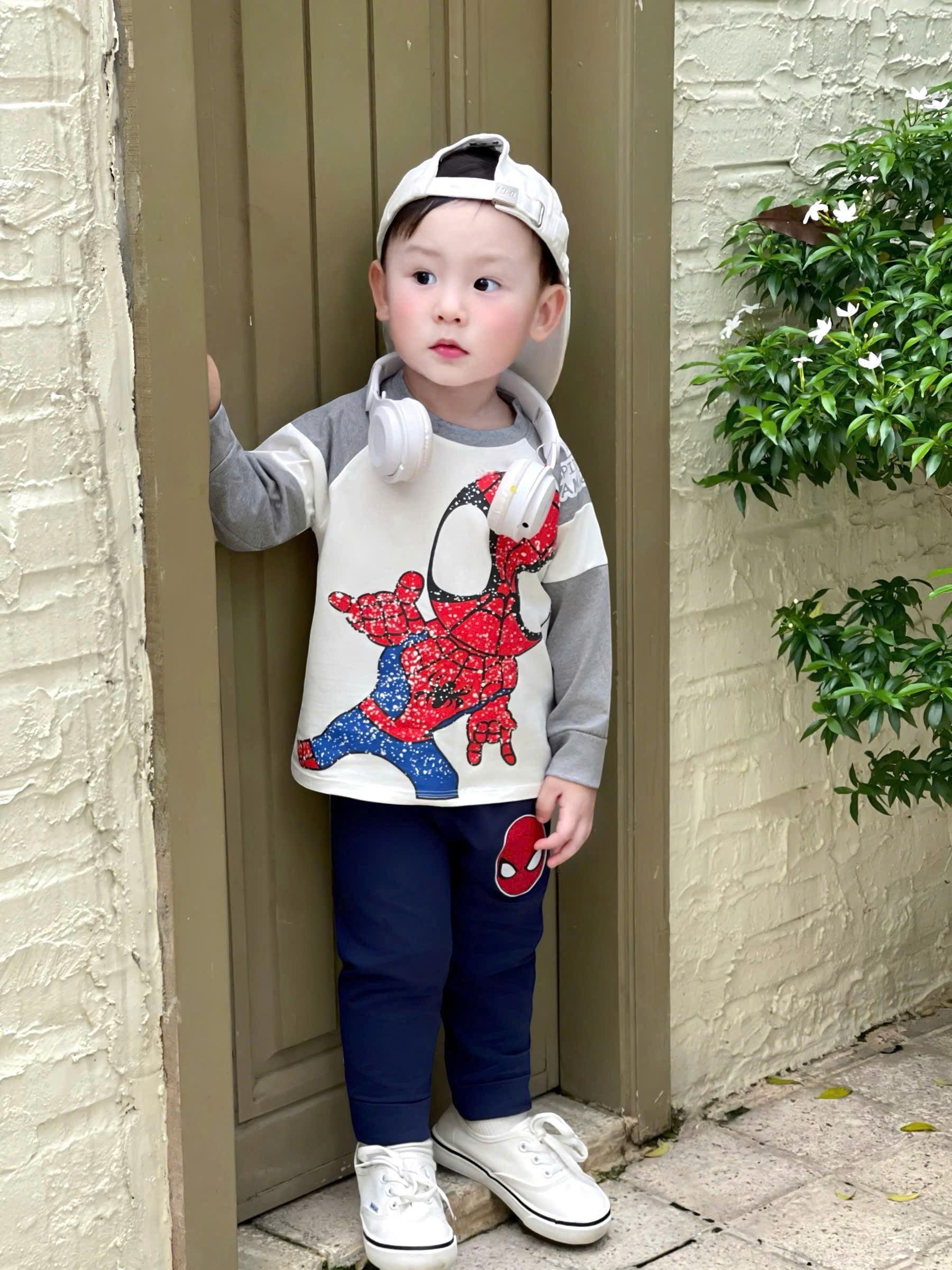 V72 BỘ DÀI PHỐI TAY NHỆN NHŨ- A117.1727