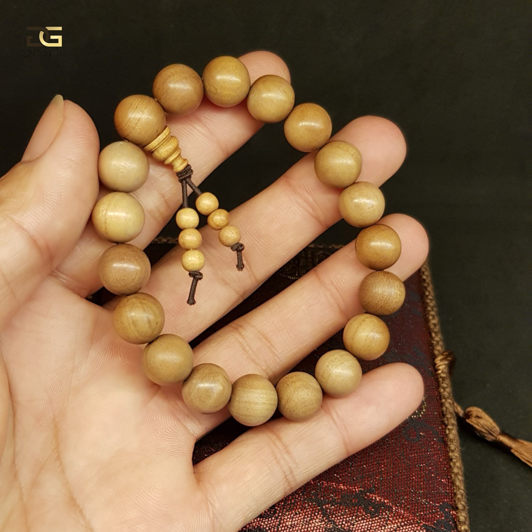 10mm (19 Hạt) Vòng Tay Đàn Hương Rừng Ấn Độ_thumbnail_9