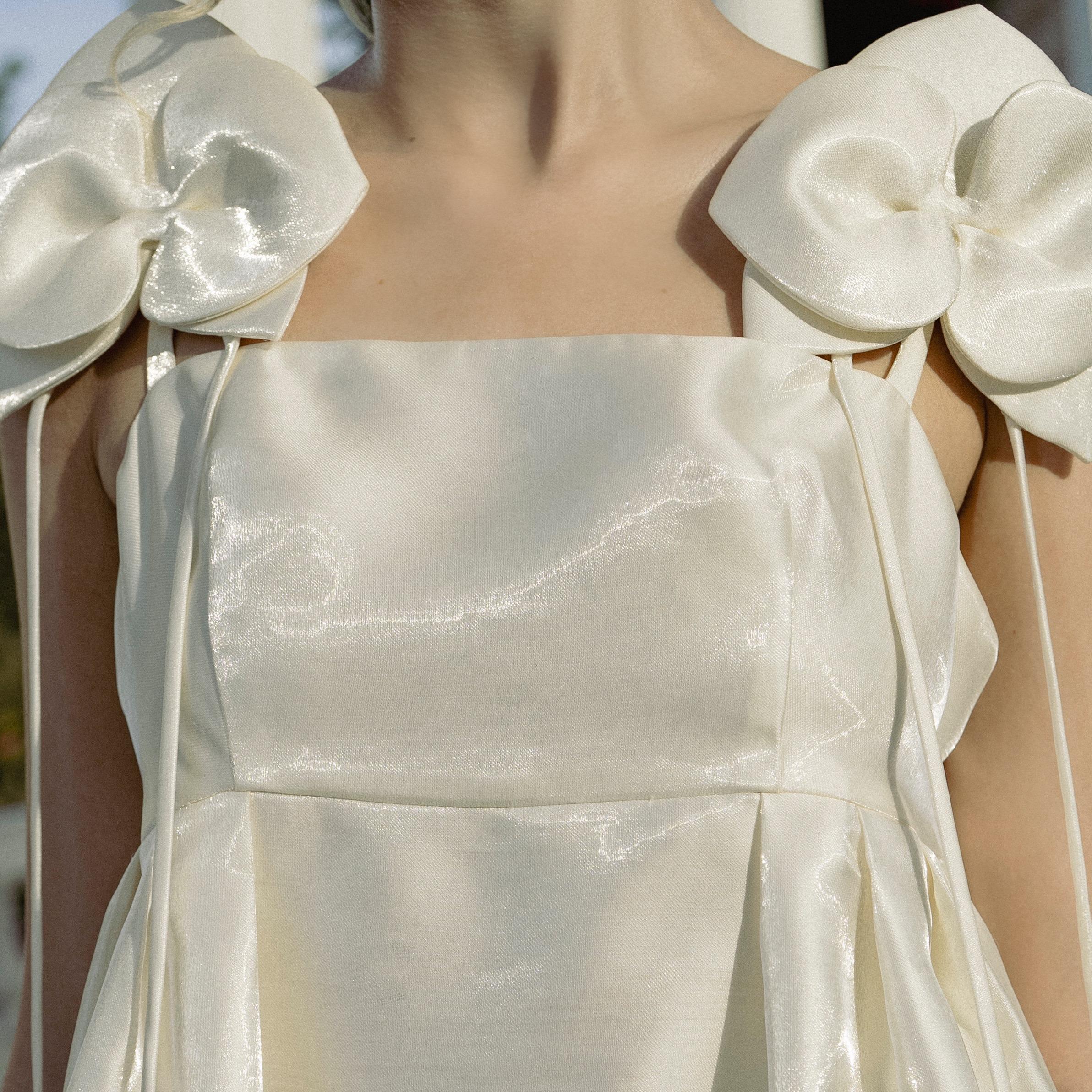 V02-SINH RA TỪ VẠCH ĐÍCH_thumbnail_1