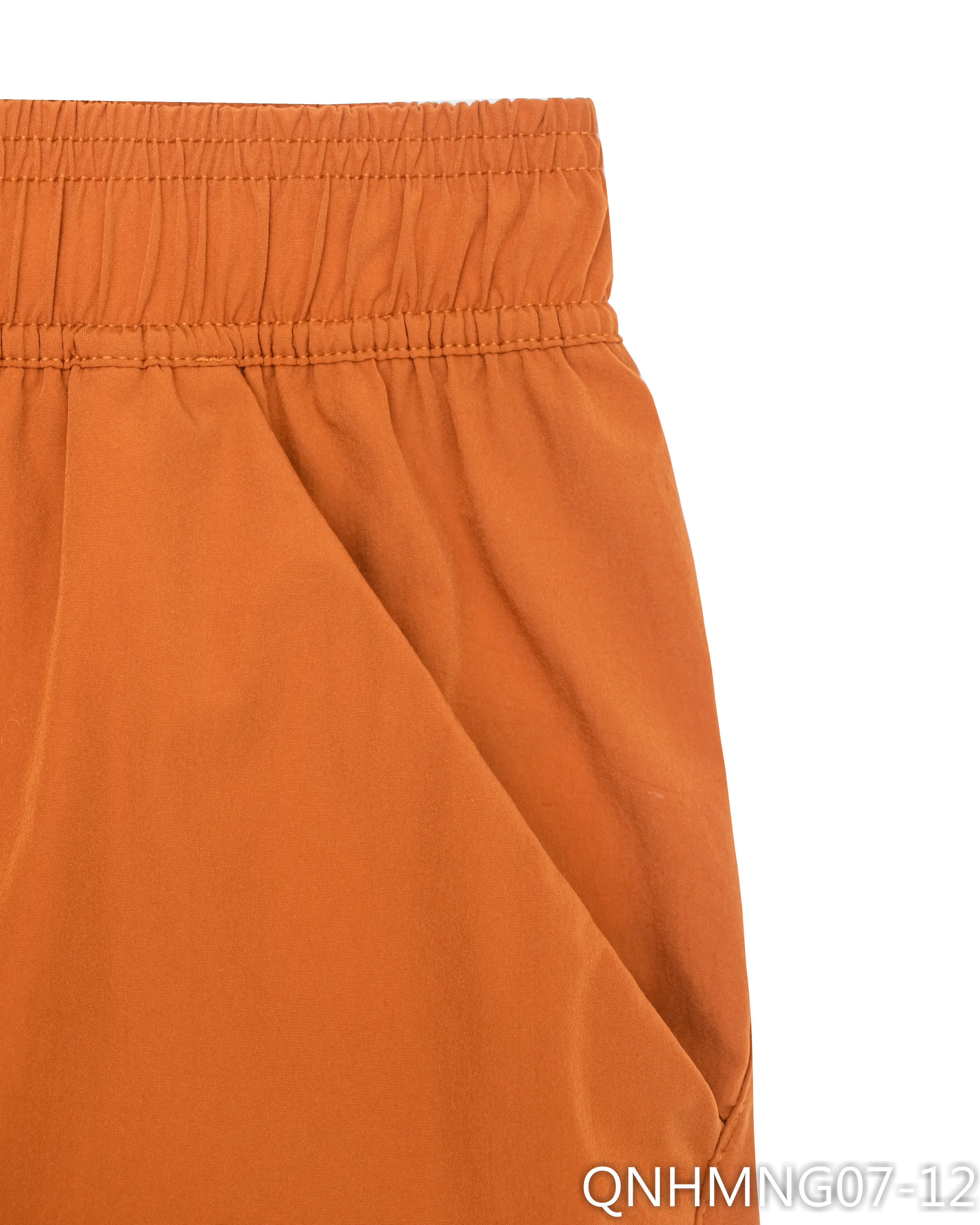 QUẦN NGẮN CHUN MANESTI GIÓ LÔ GÔ CHỮ m TRẮNG_thumbnail_3