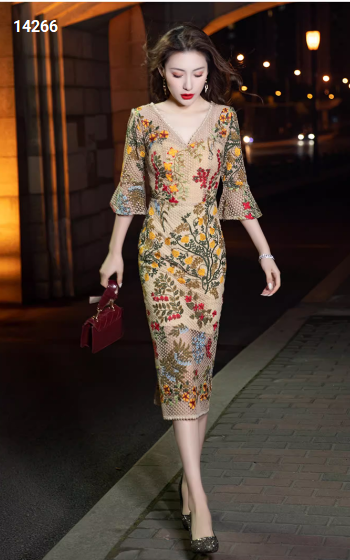 14266-Đầm body ren hoa 3D tay loe cách điệu_thumbnail_3