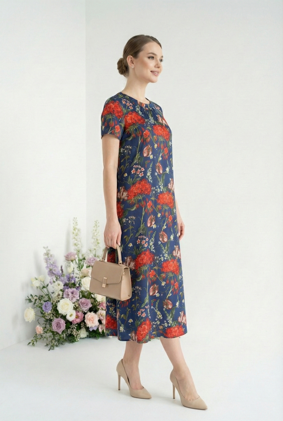 Đầm vải lụa xanh in hoa rực rỡ dáng suông A cổ tròn nhún ly tay ngắn thiết kế MAZANO_thumbnail_4