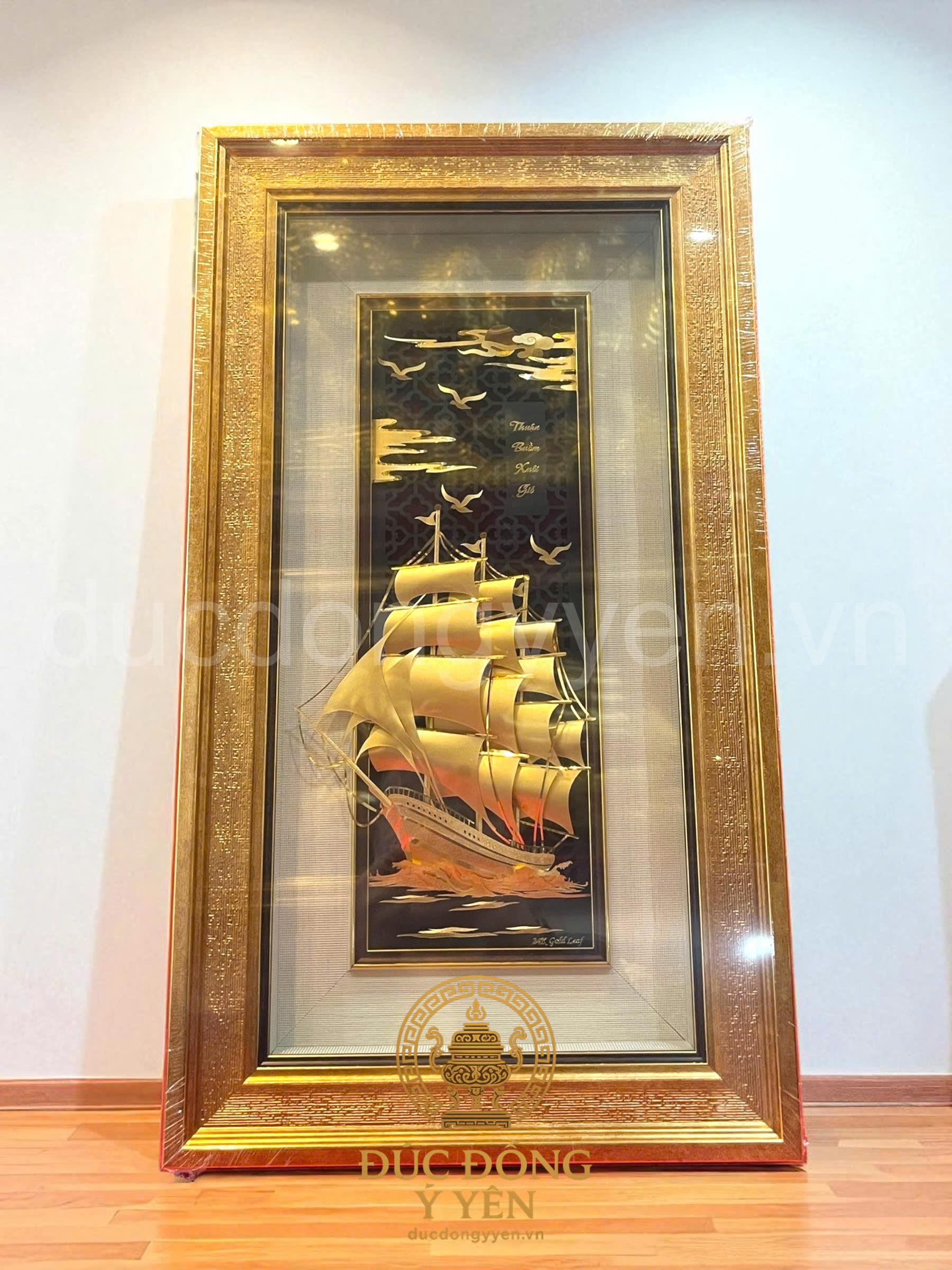 Tranh thuận buồm xuôi gió mạ vàng 24k
